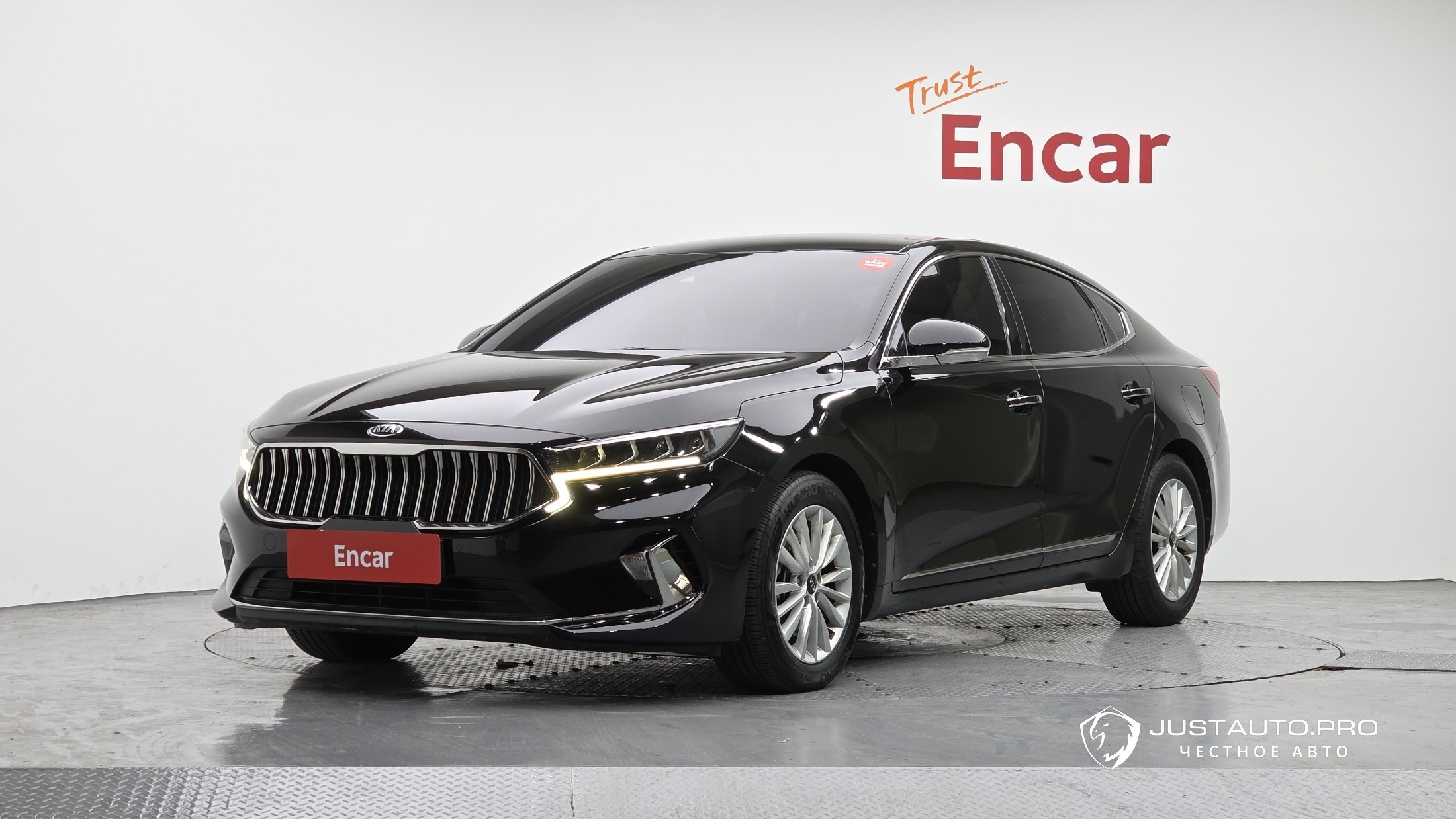 Автомобиль Kia K7