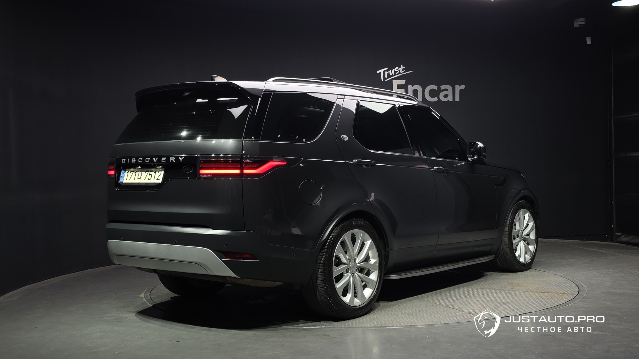 Автомобиль Land Rover Discovery