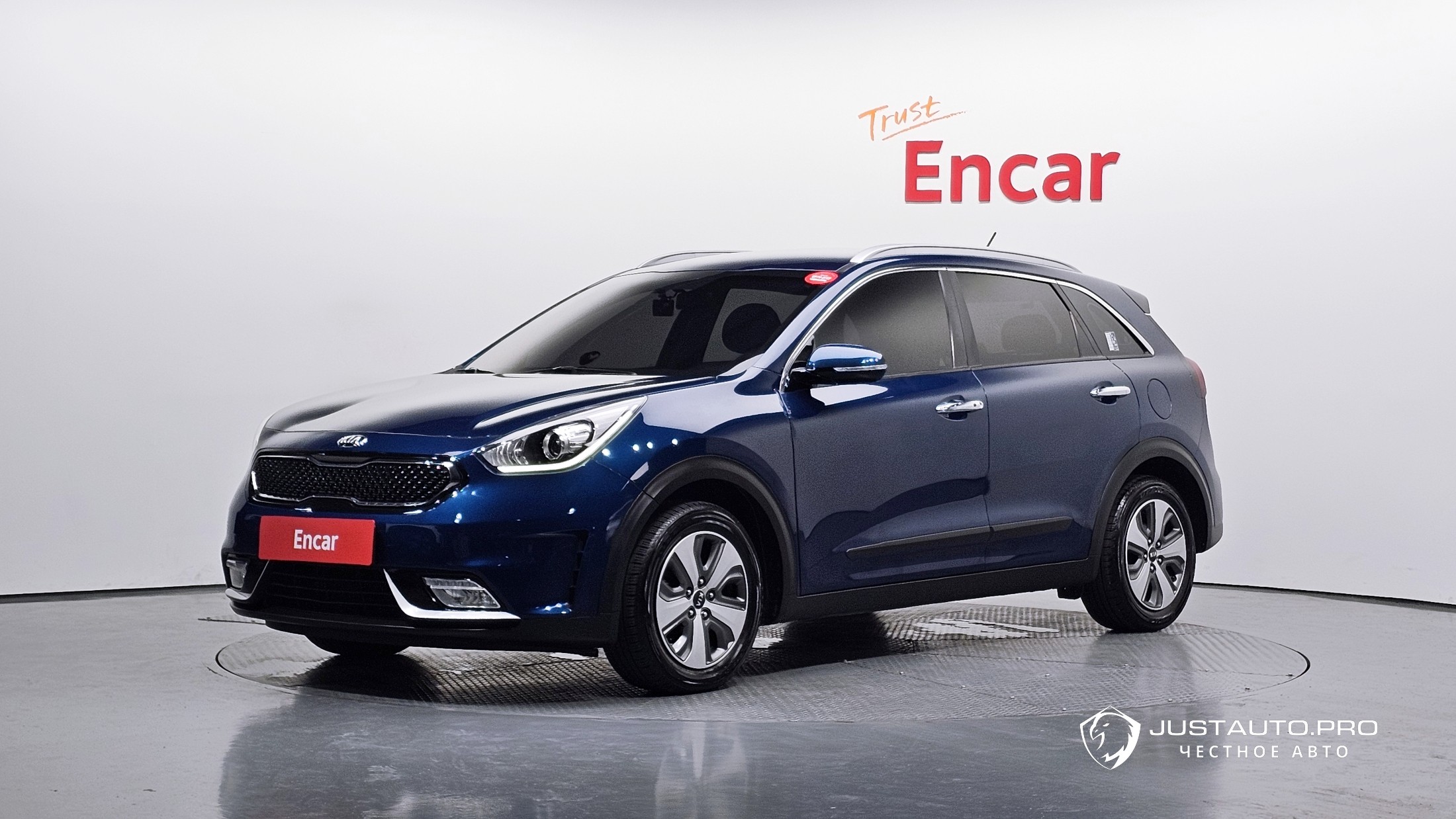 Автомобиль Kia Niro