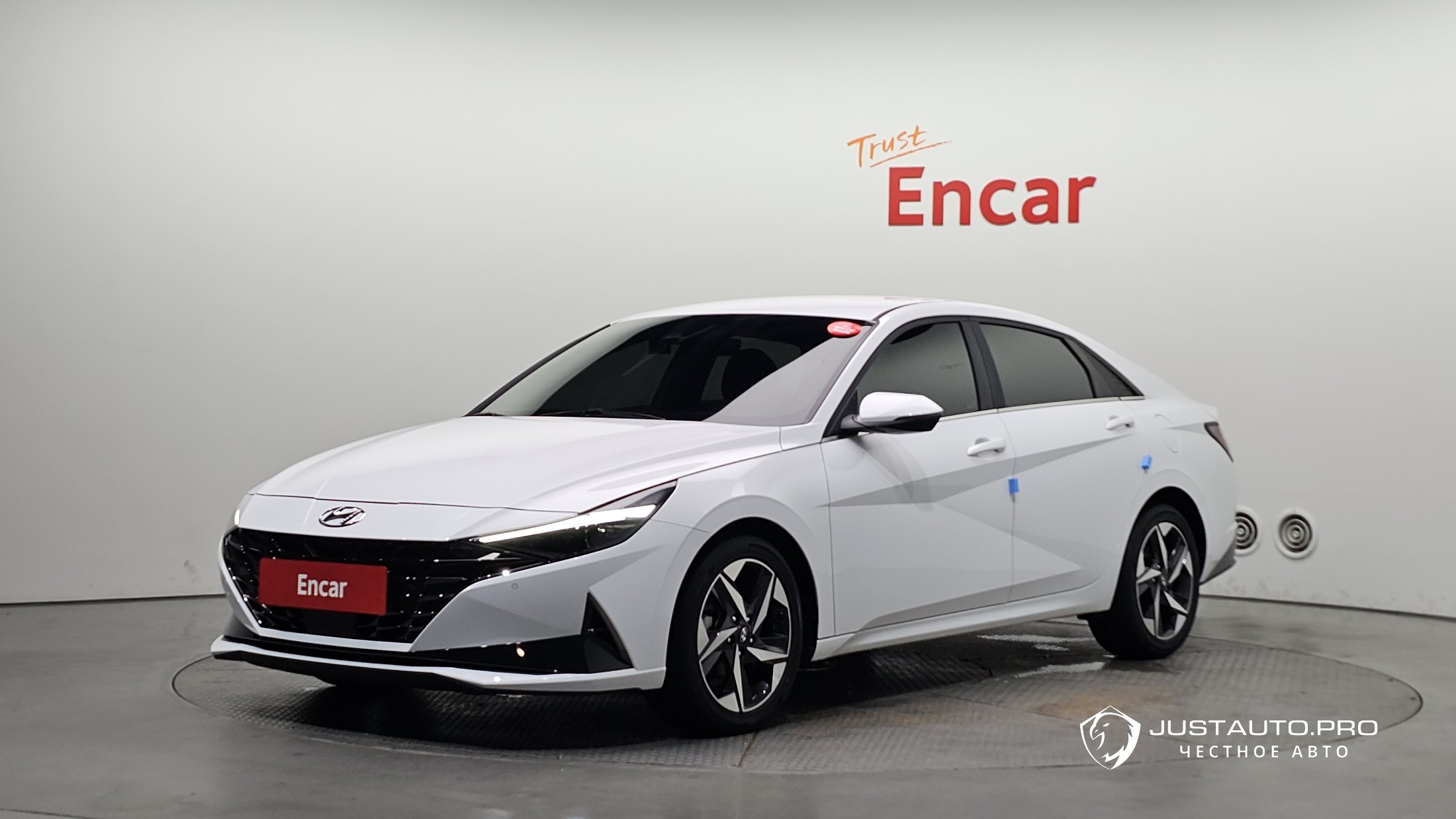 Автомобиль Hyundai AVANTE