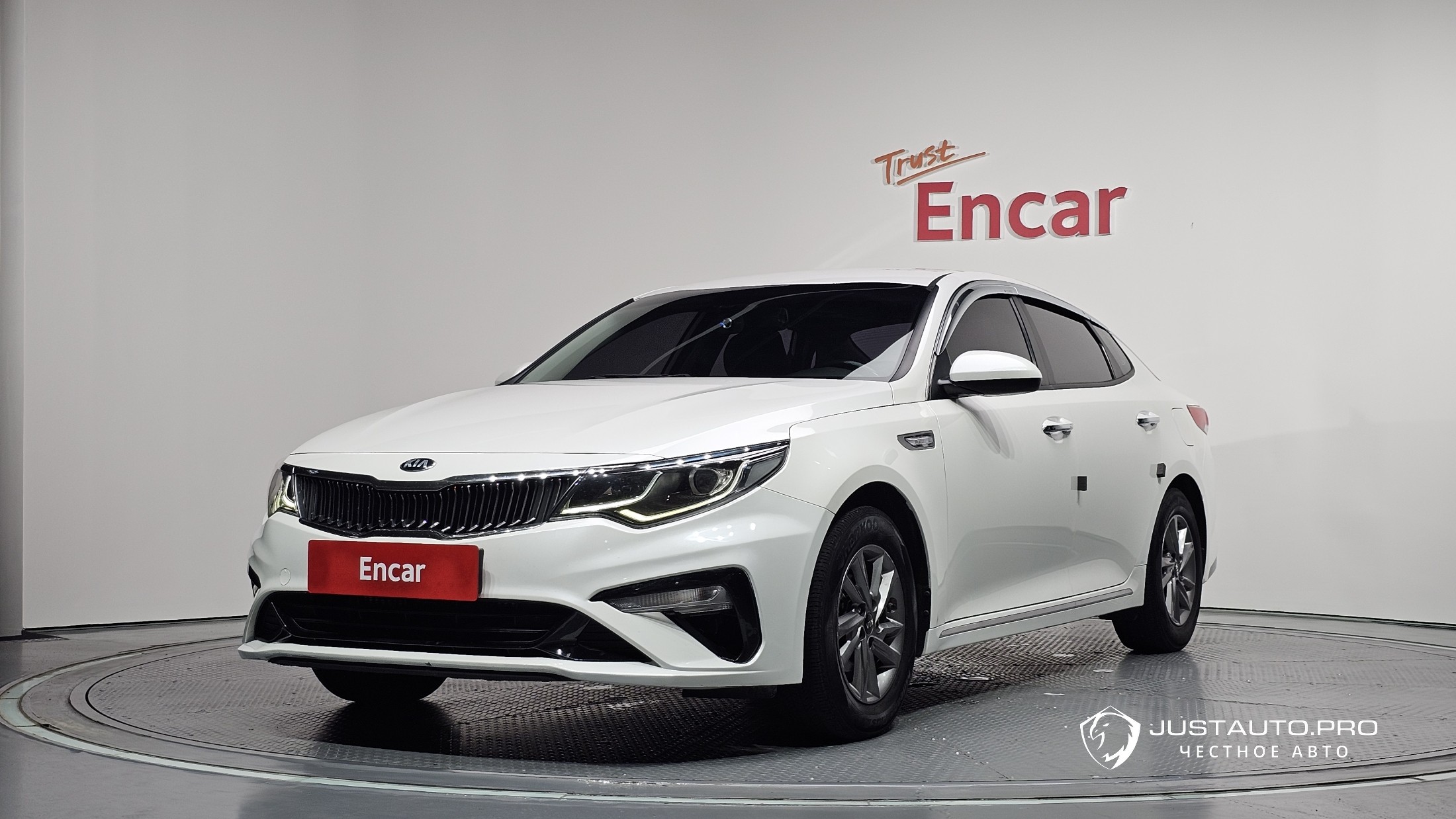 Автомобиль Kia K5