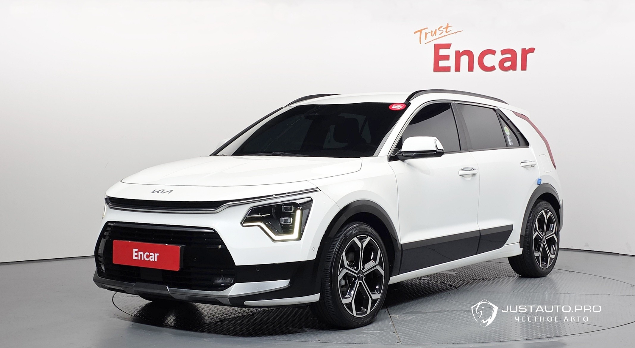Автомобиль Kia Niro