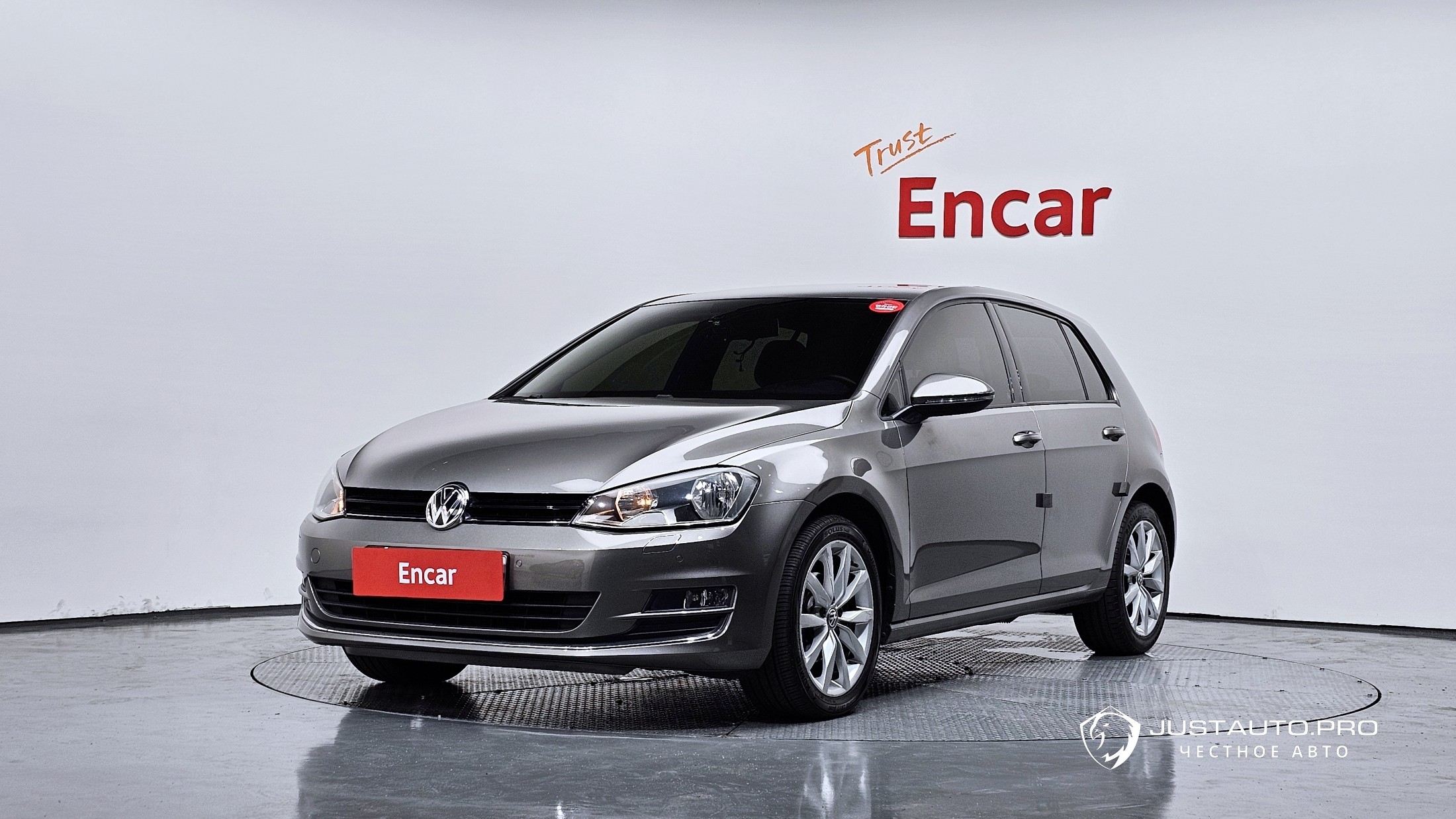 Автомобиль Volkswagen Golf
