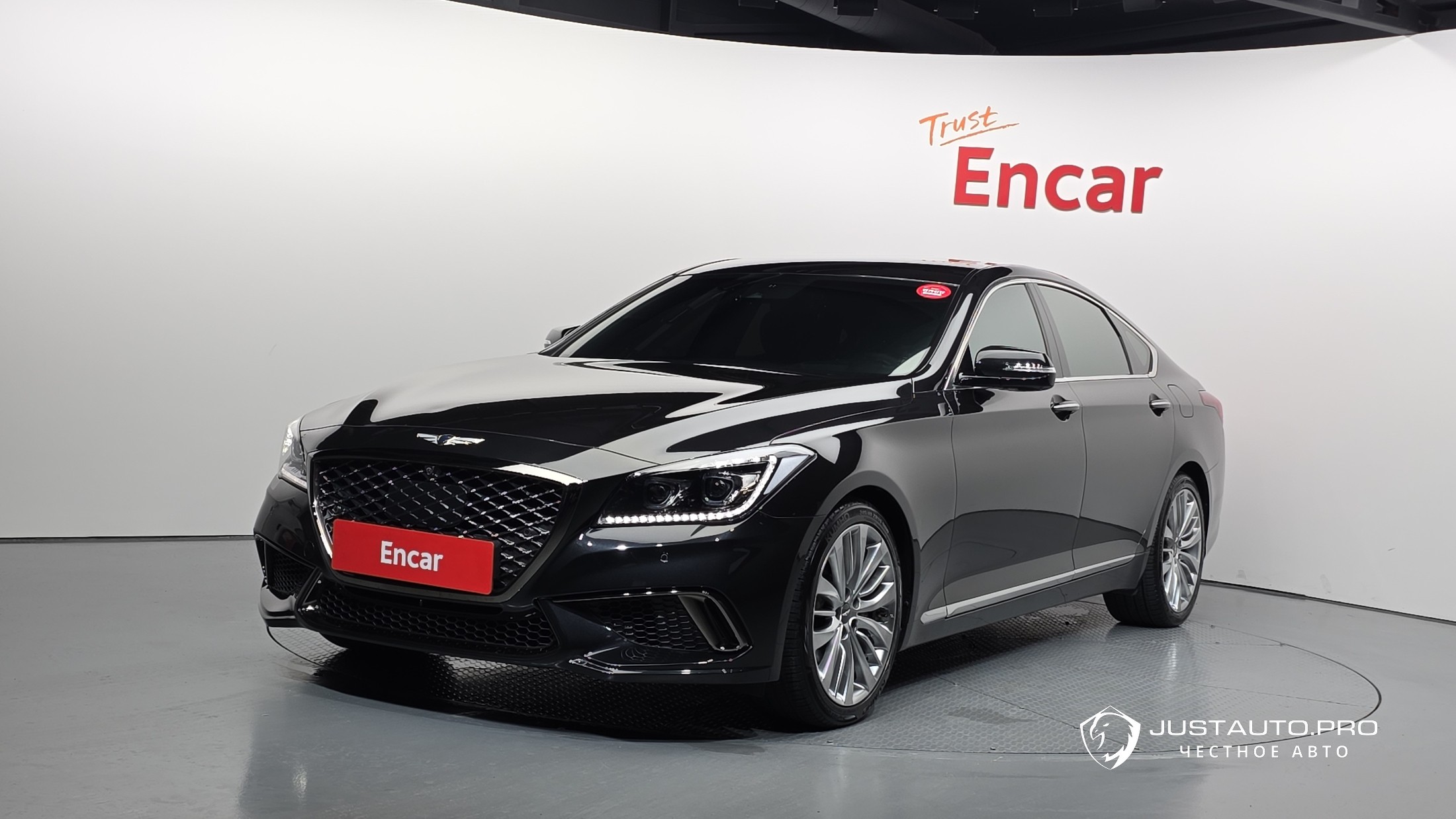 Автомобиль Genesis G80
