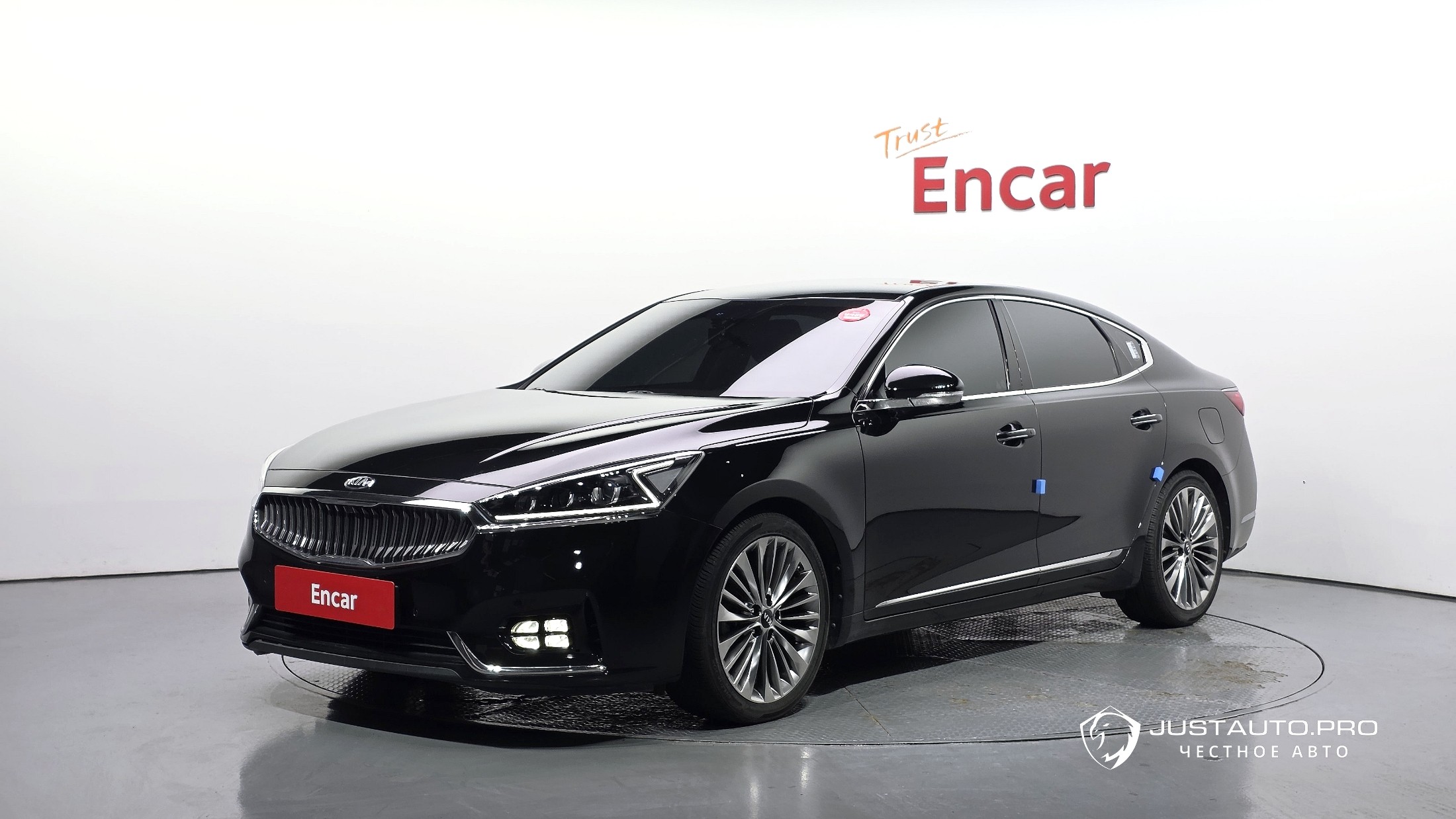 Автомобиль Kia K7