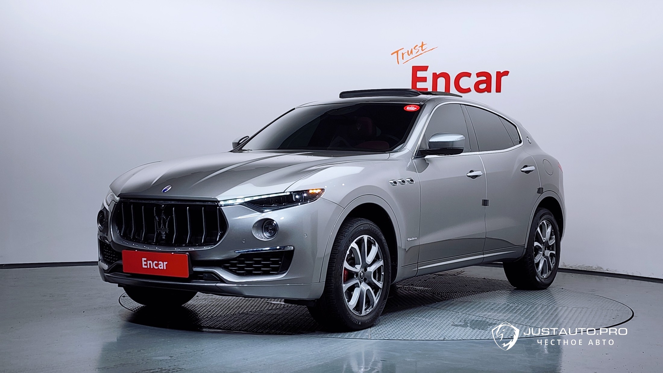 Автомобиль Maserati Levante
