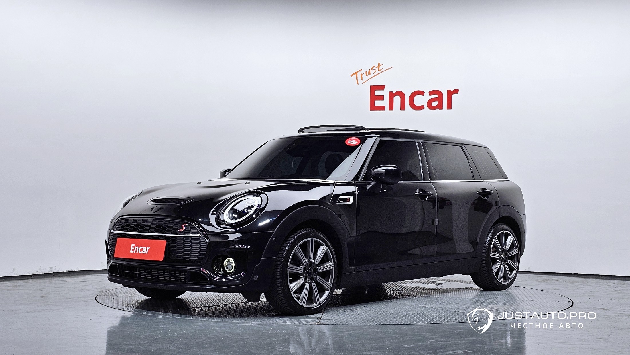Автомобиль Mini Clubman