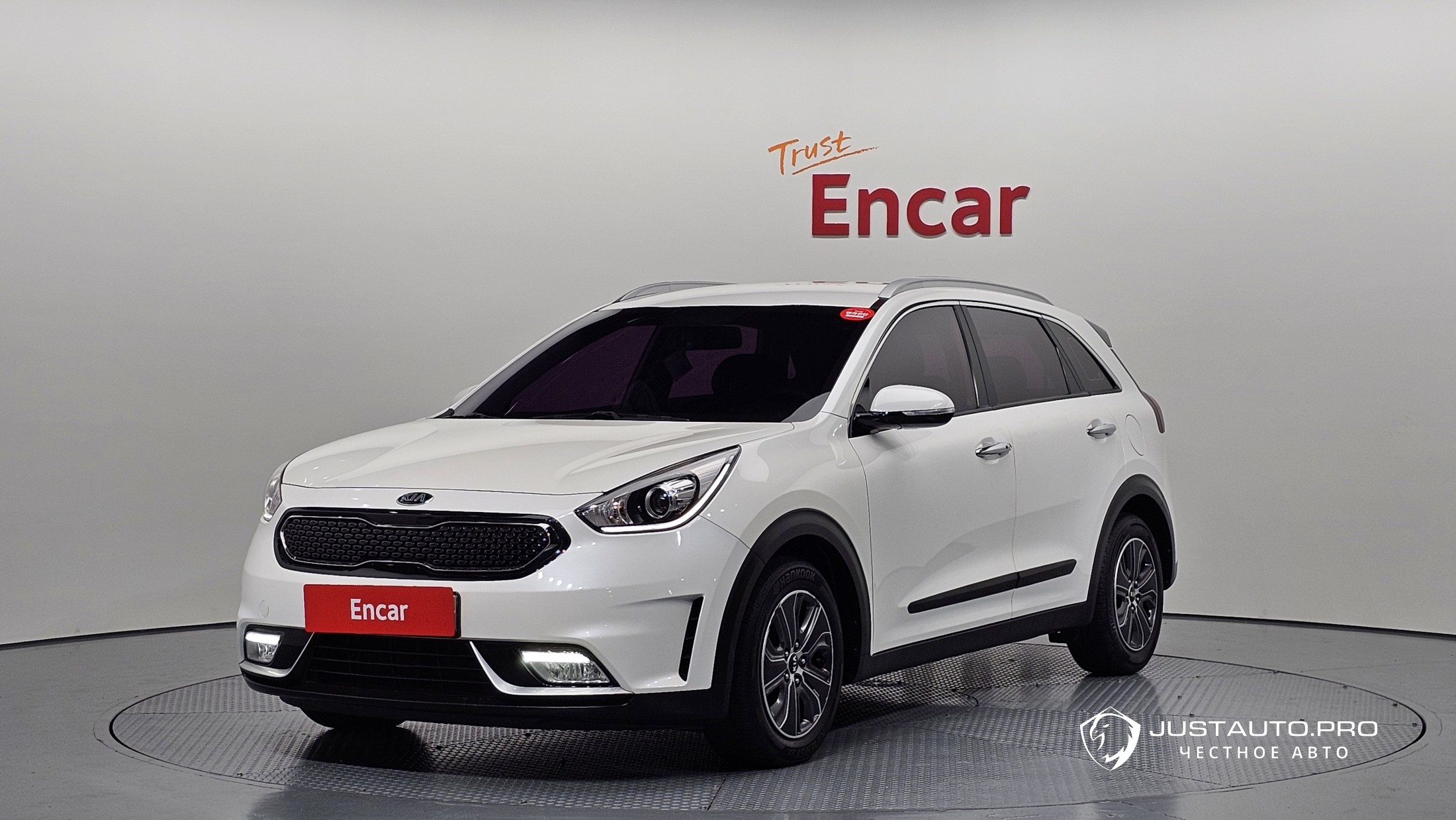 Автомобиль Kia Niro