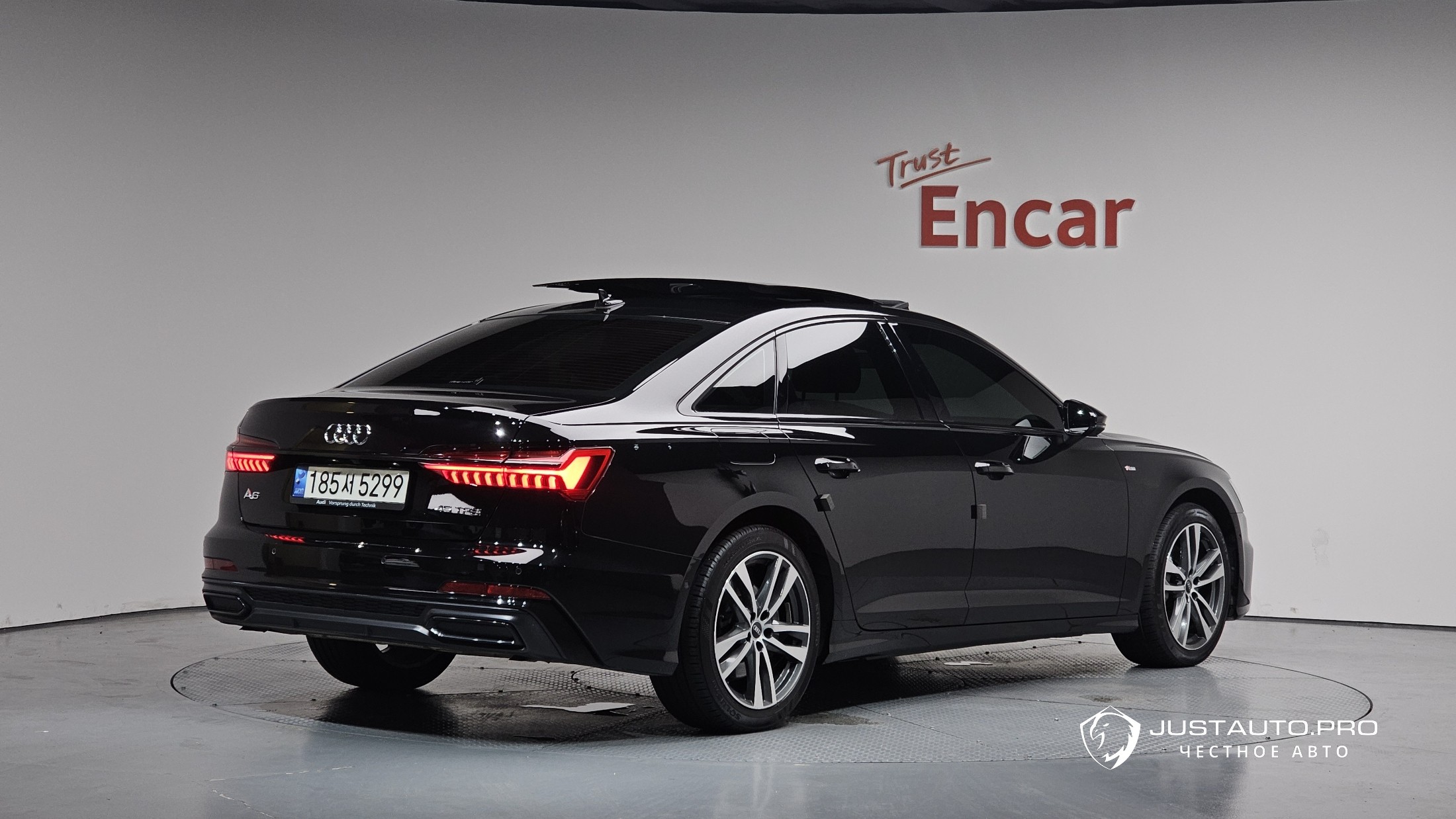 Автомобиль Audi A6