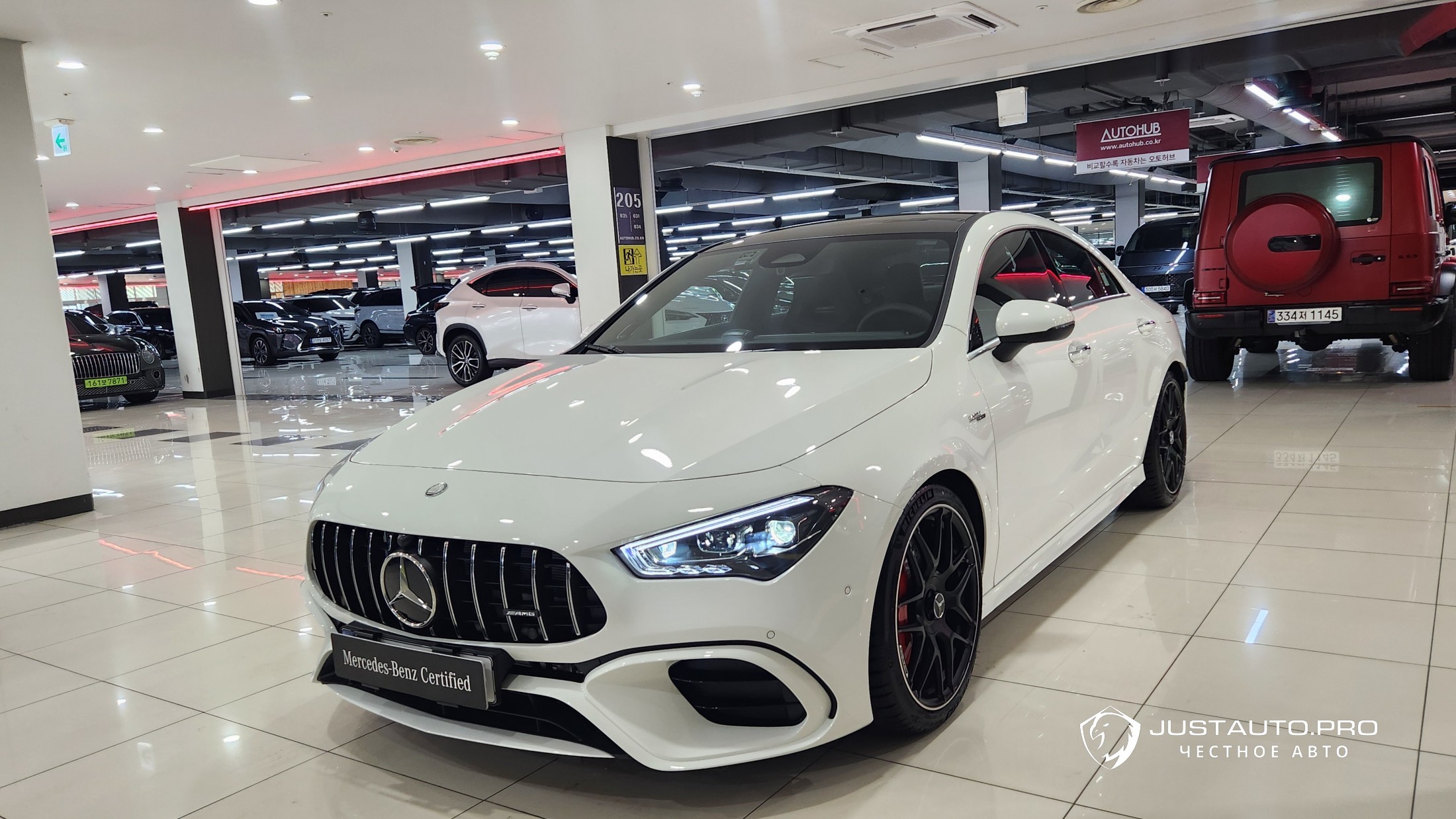 Автомобиль Mercedes-Benz CLA-Class