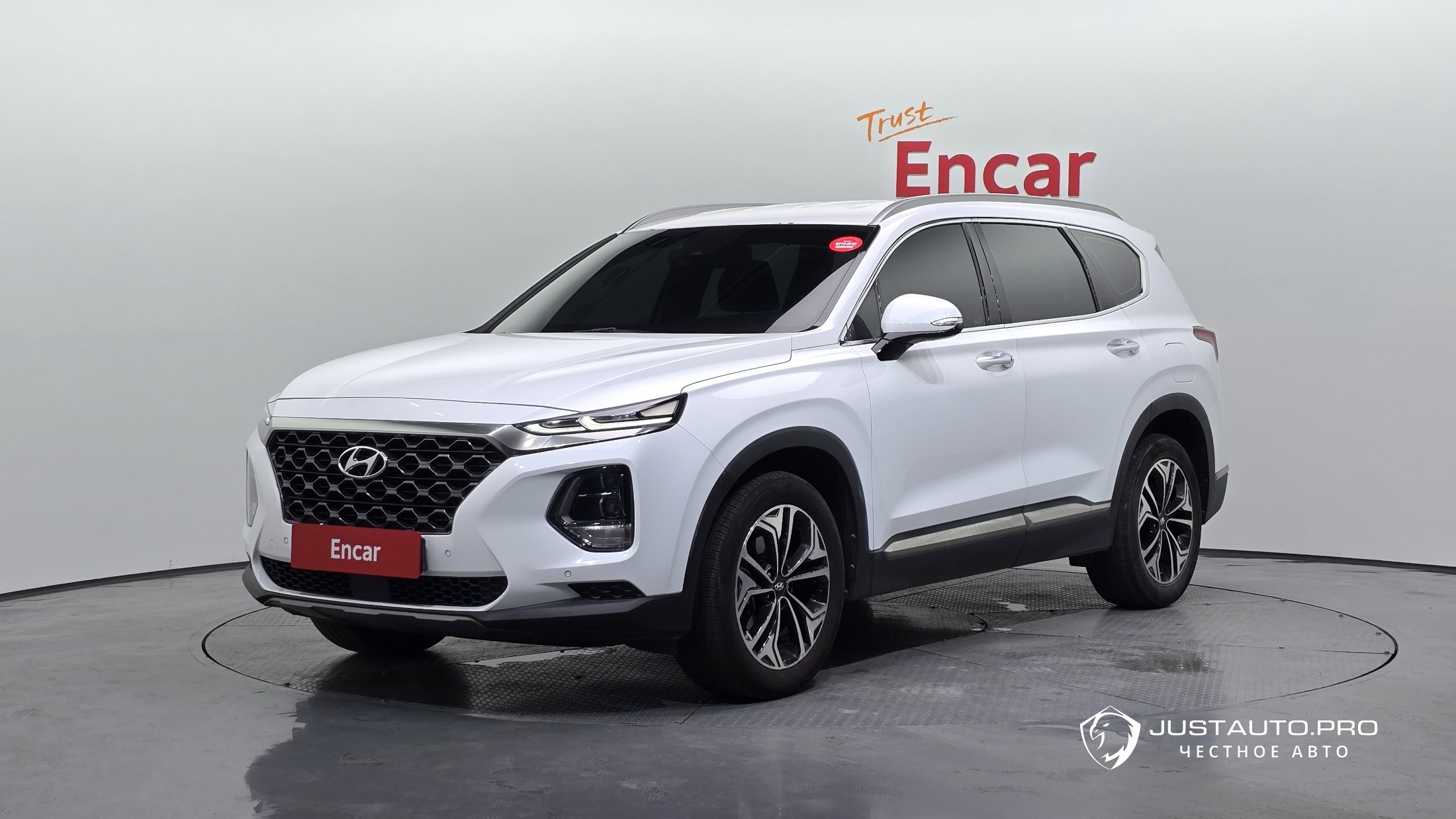 Автомобиль Hyundai Santafe