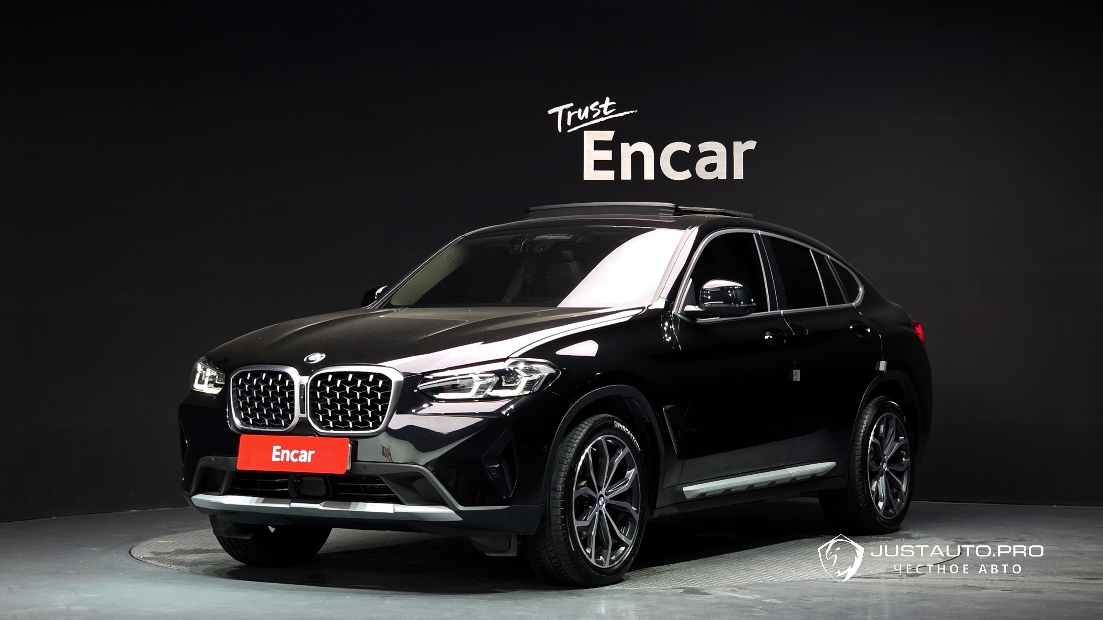 Автомобиль BMW X4