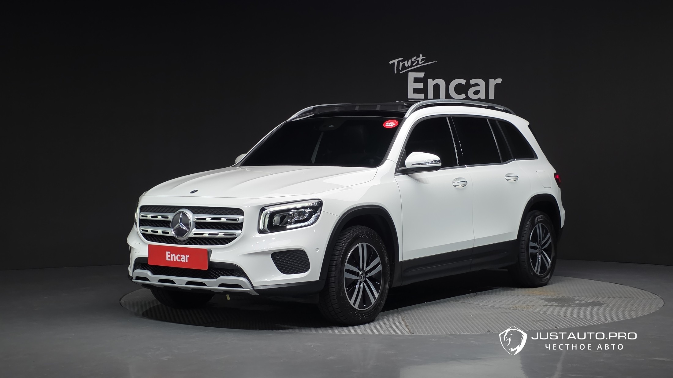 Автомобиль Mercedes-Benz GLB-Class