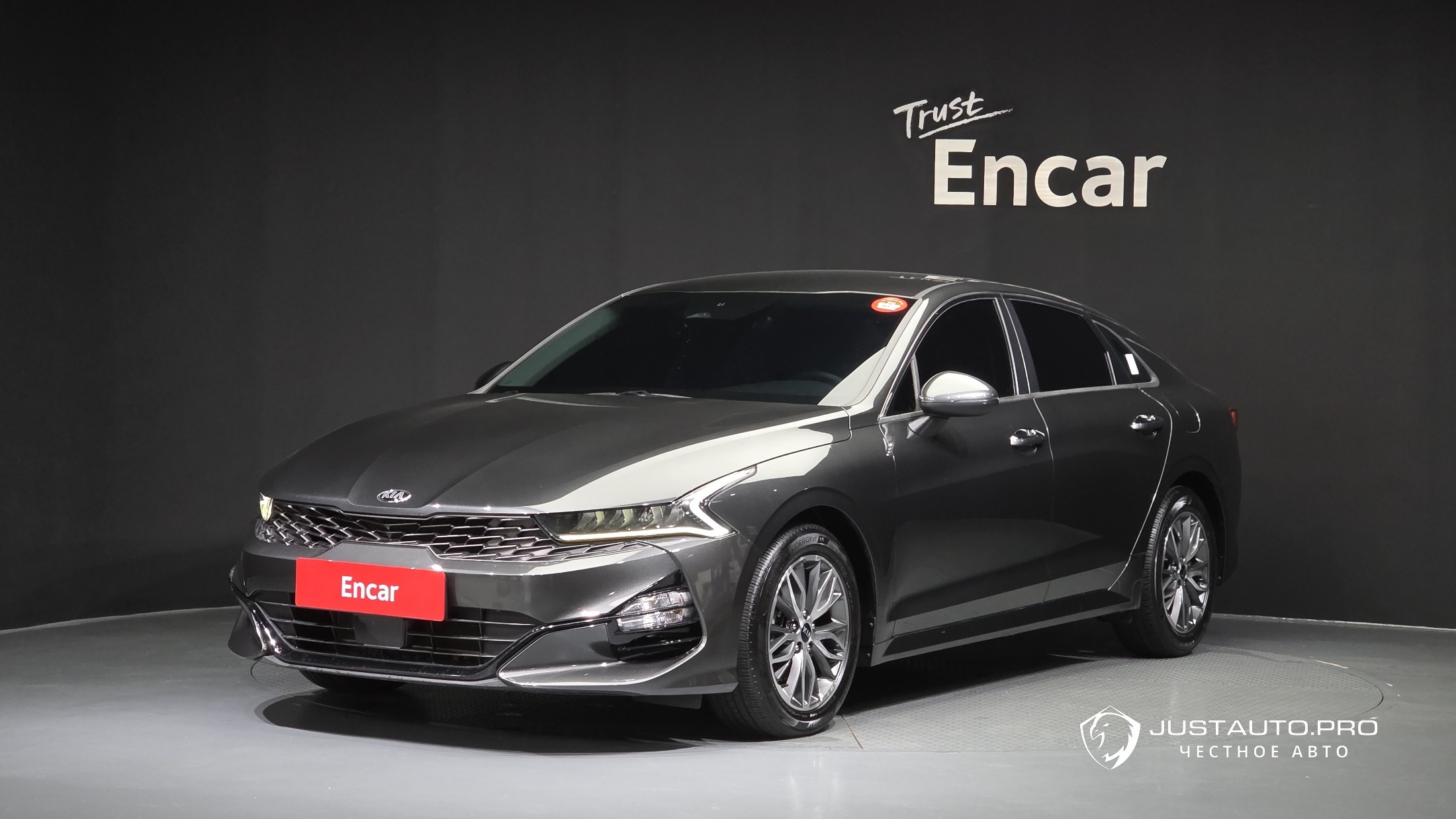 Автомобиль Kia K5