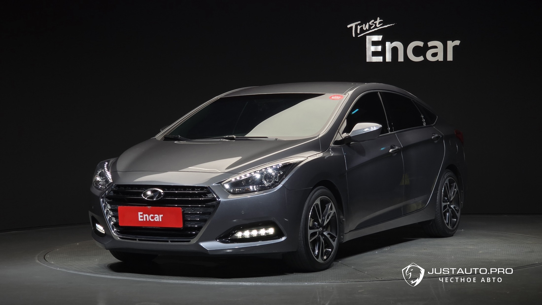 Автомобиль Hyundai i40