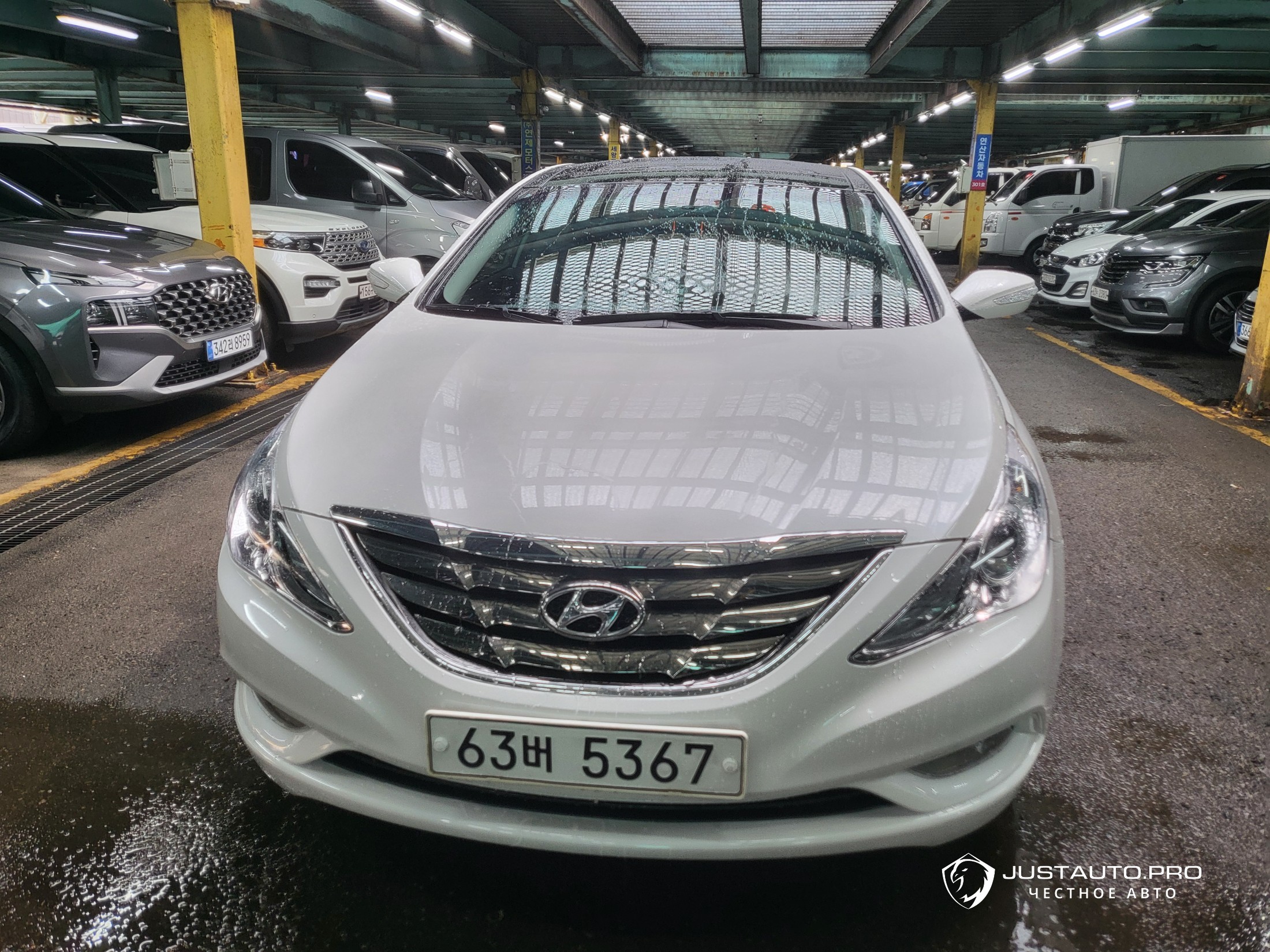 Автомобиль Hyundai Sonata