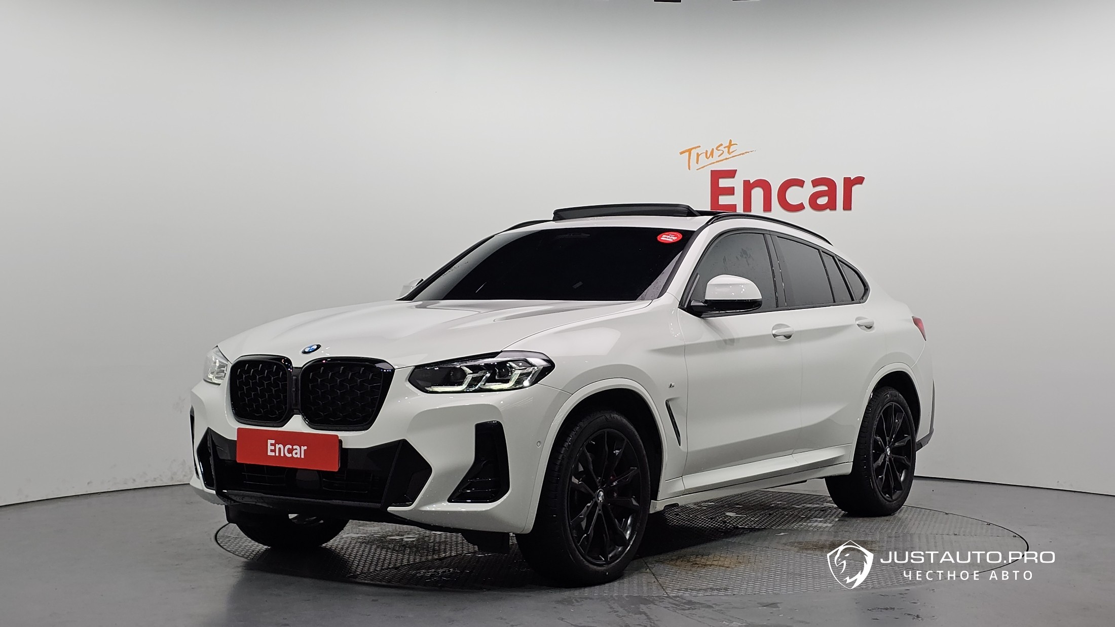 Автомобиль BMW X4
