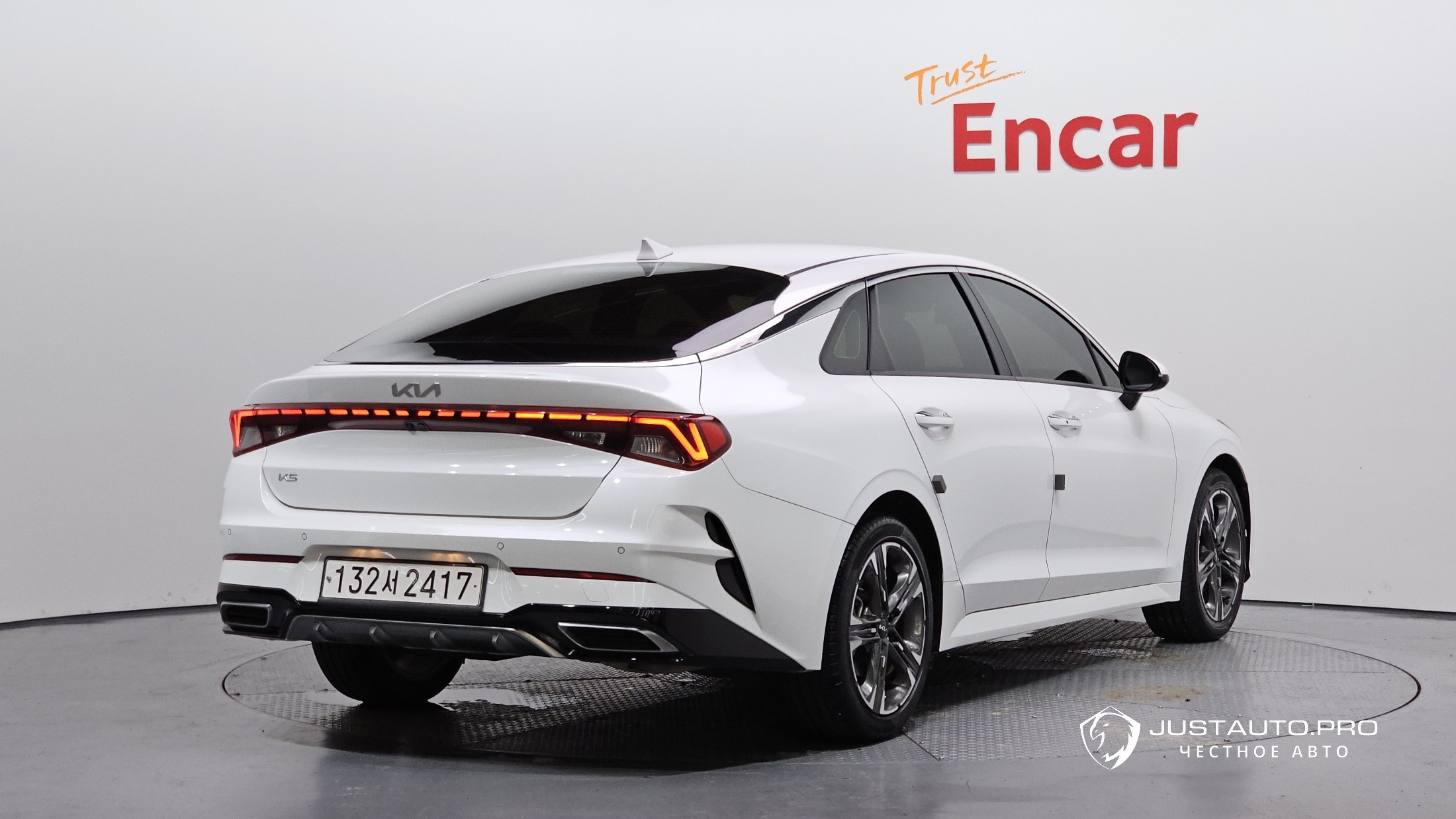 Автомобиль Kia K5