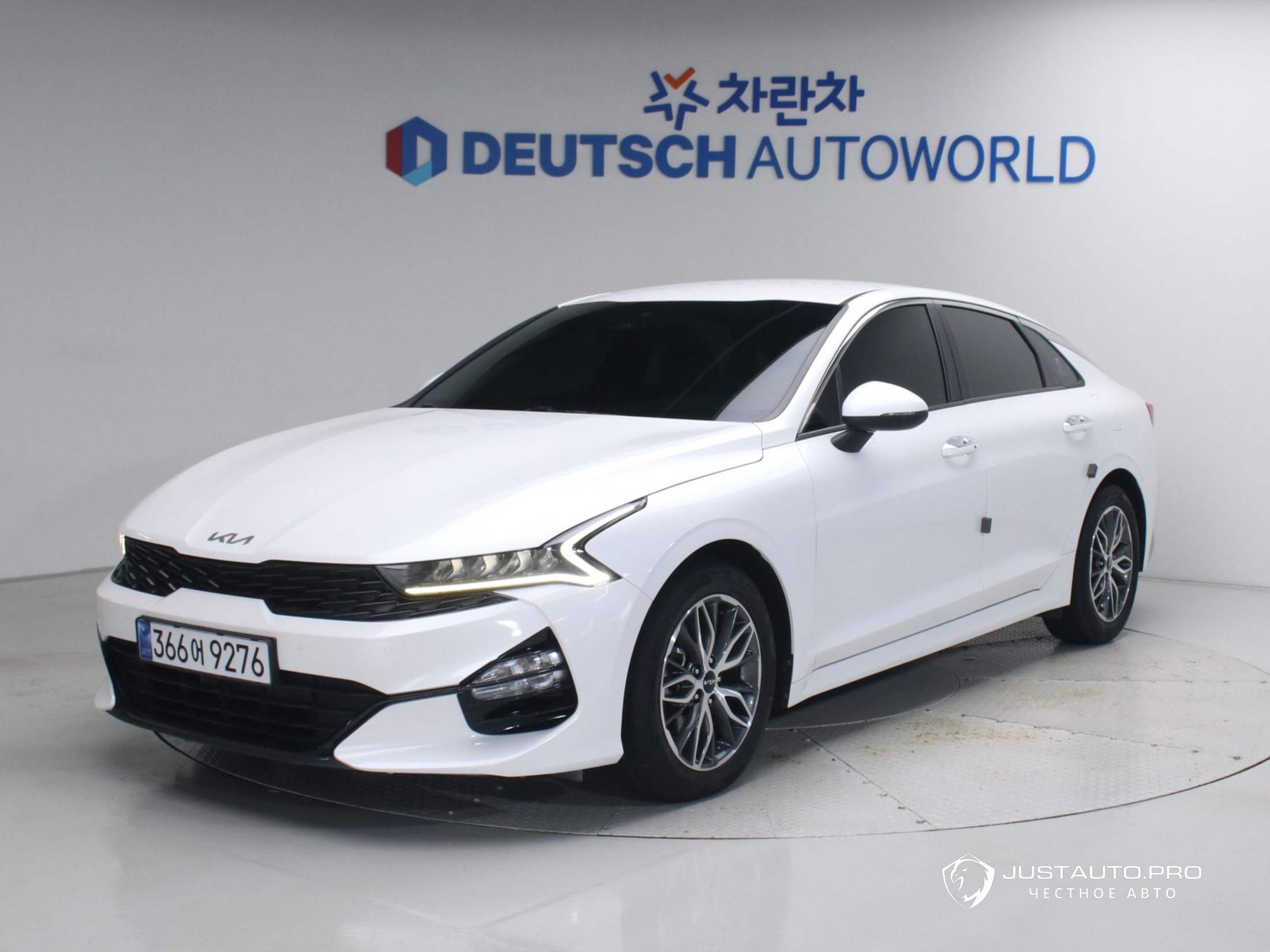 Автомобиль Kia K5
