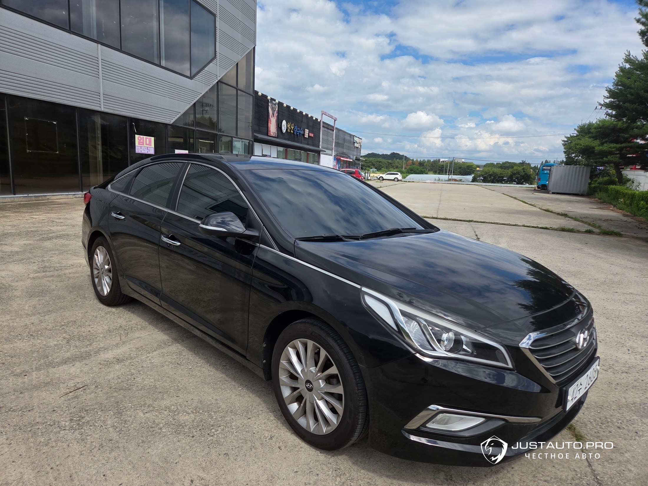 Автомобиль Hyundai Sonata