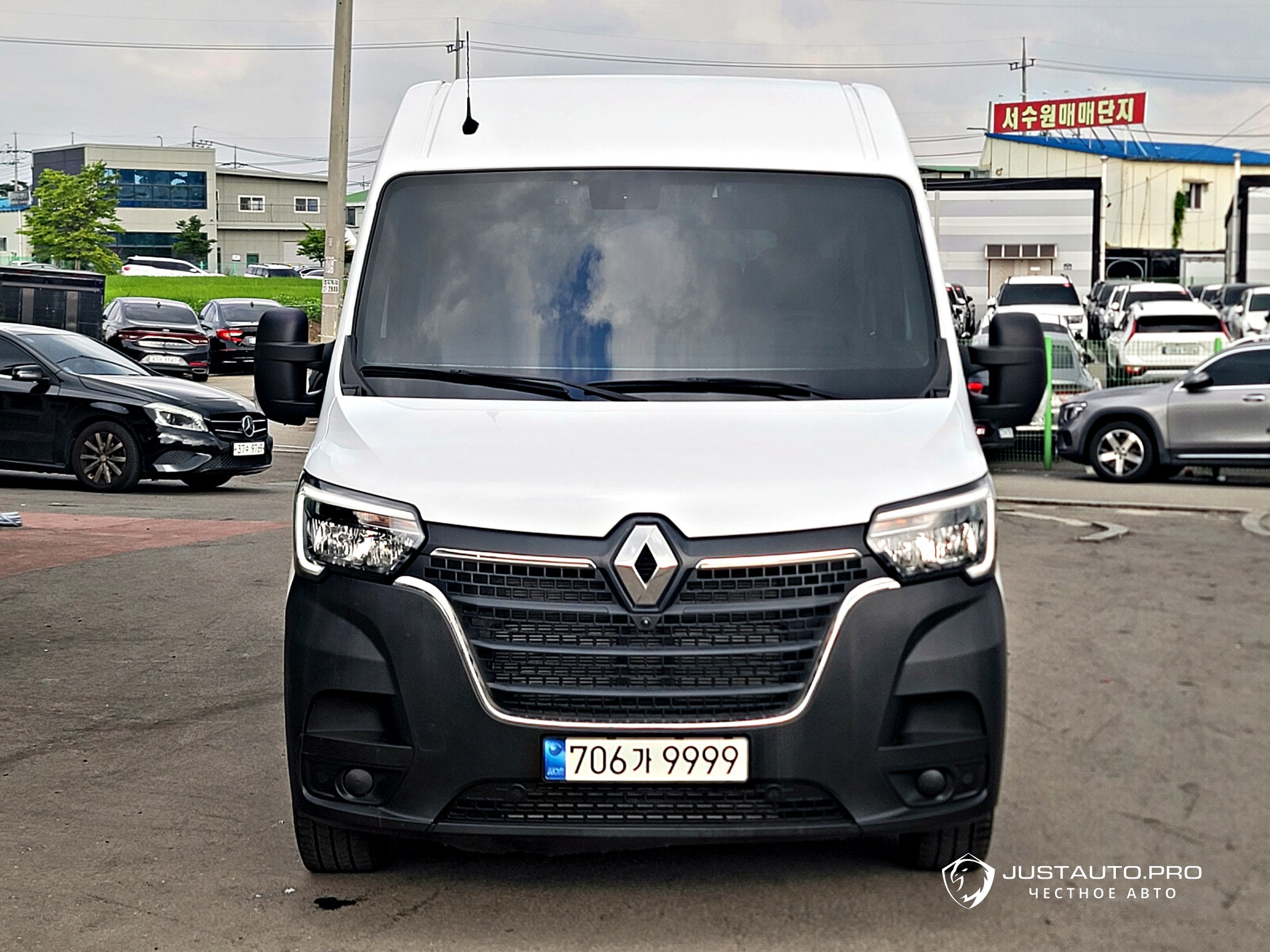 Автомобиль Renault-KoreaSamsung Master