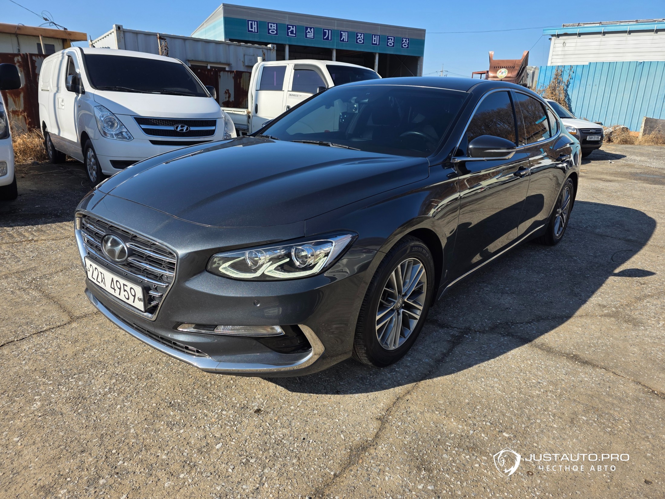 Автомобиль Hyundai Grandeur