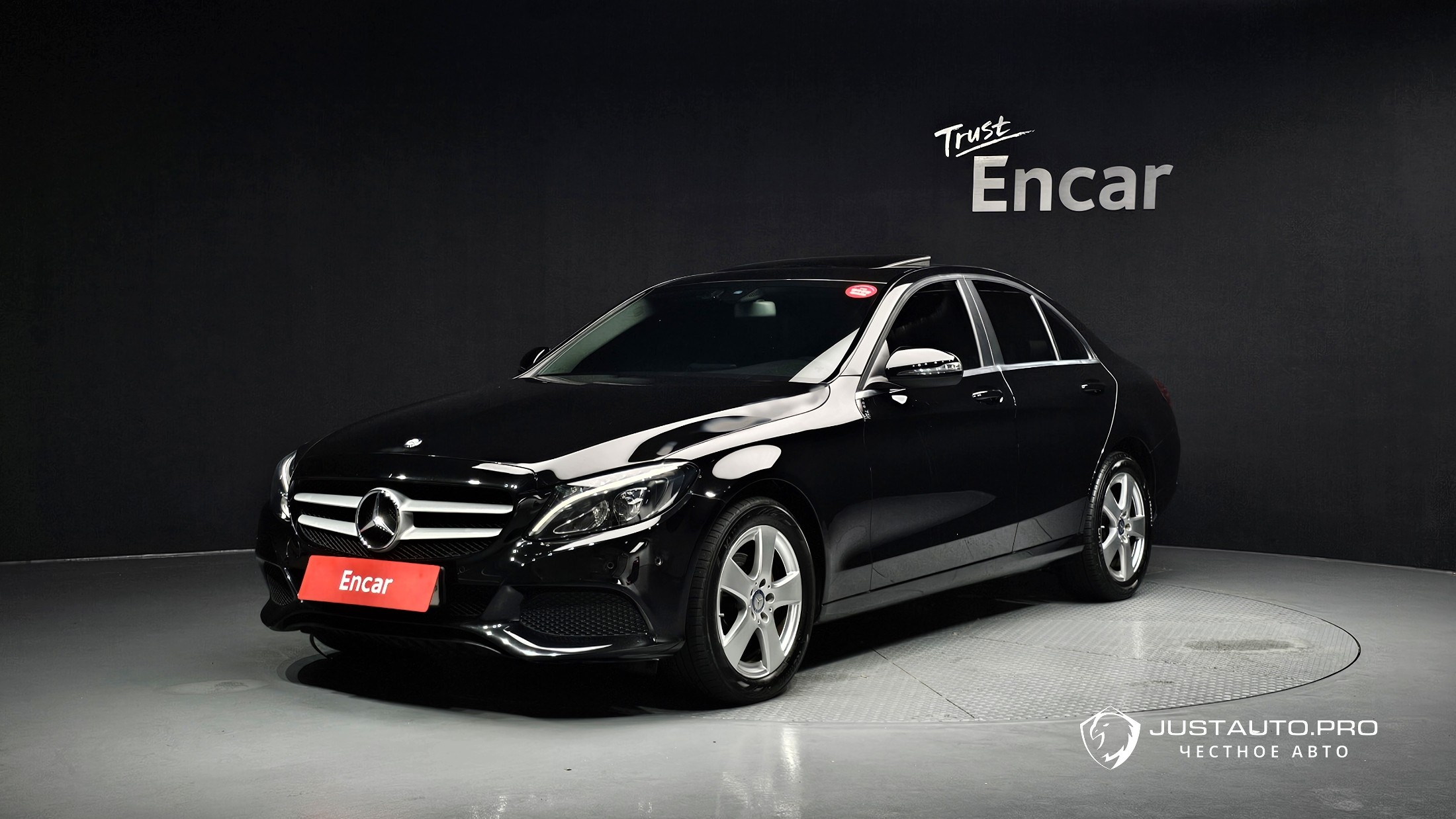 Автомобиль Mercedes-Benz C-Class