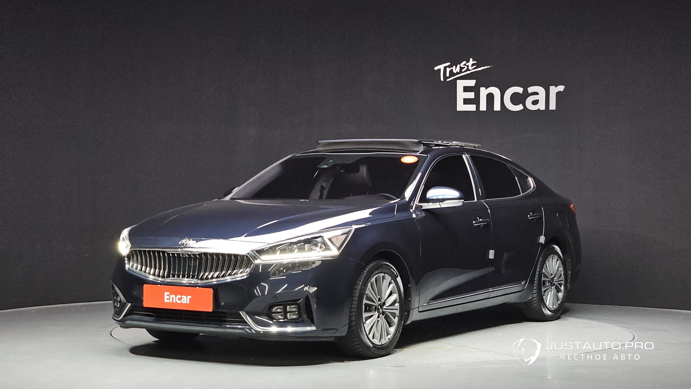 Автомобиль Kia K7