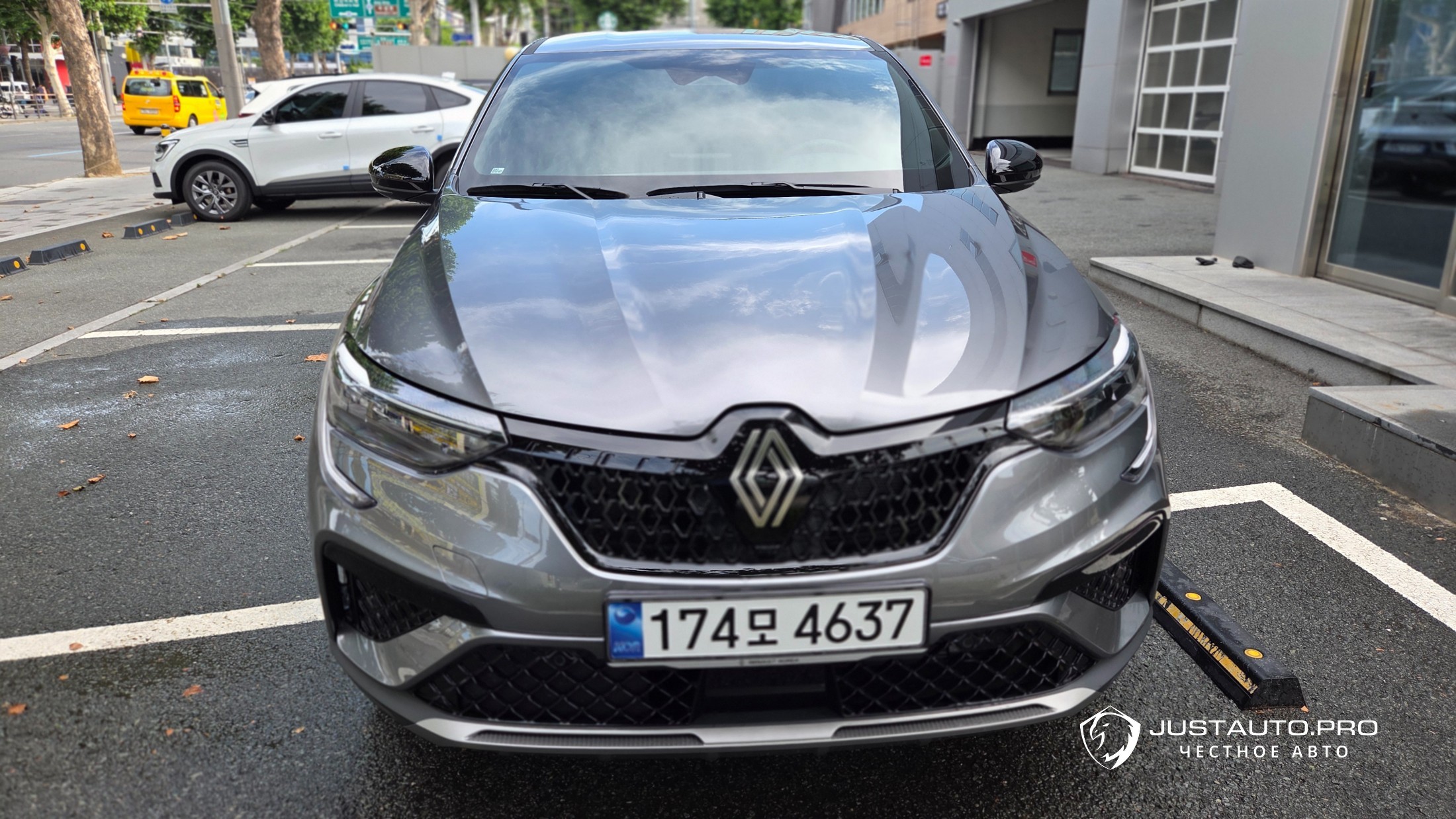 Автомобиль Renault-KoreaSamsung Arkana