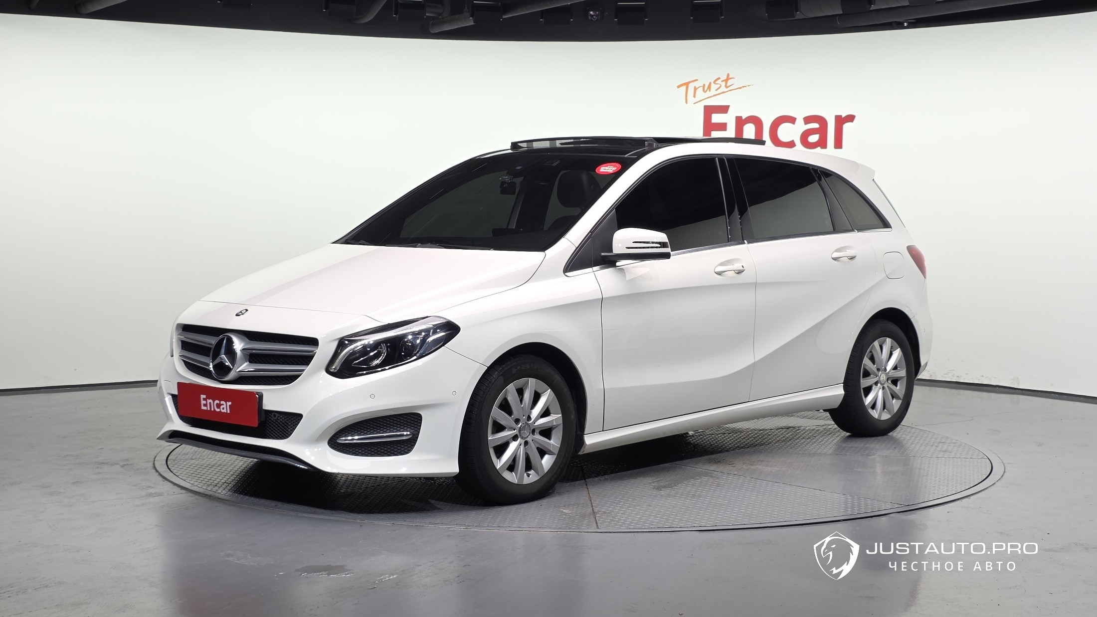 Автомобиль Mercedes-Benz B-Class