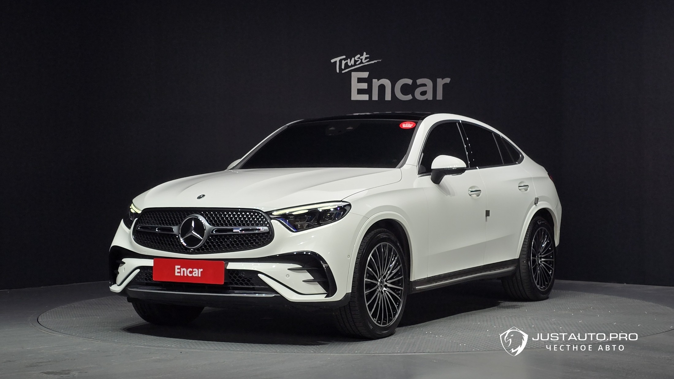 Автомобиль Mercedes-Benz GLC-Class