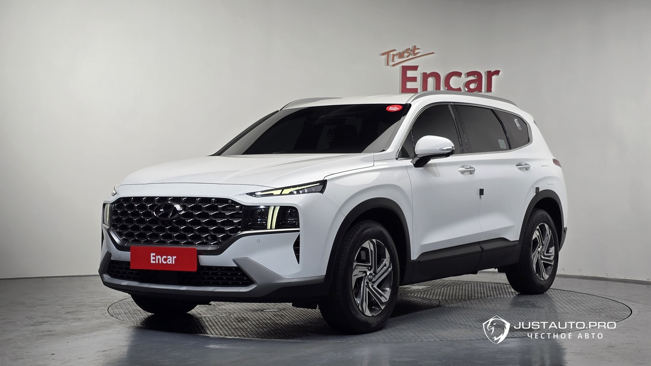 Автомобиль Hyundai Santafe