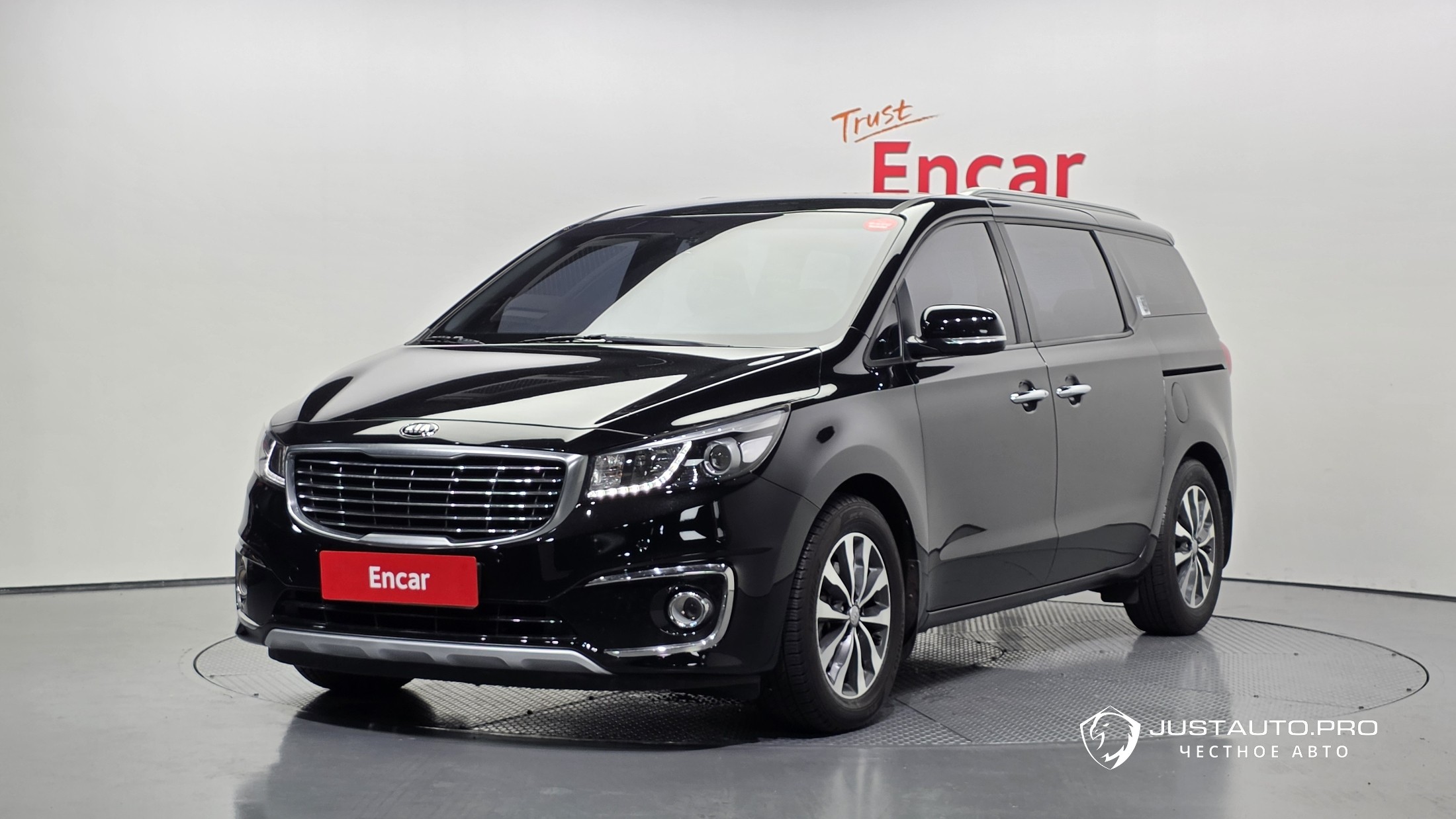 Автомобиль Kia Canival