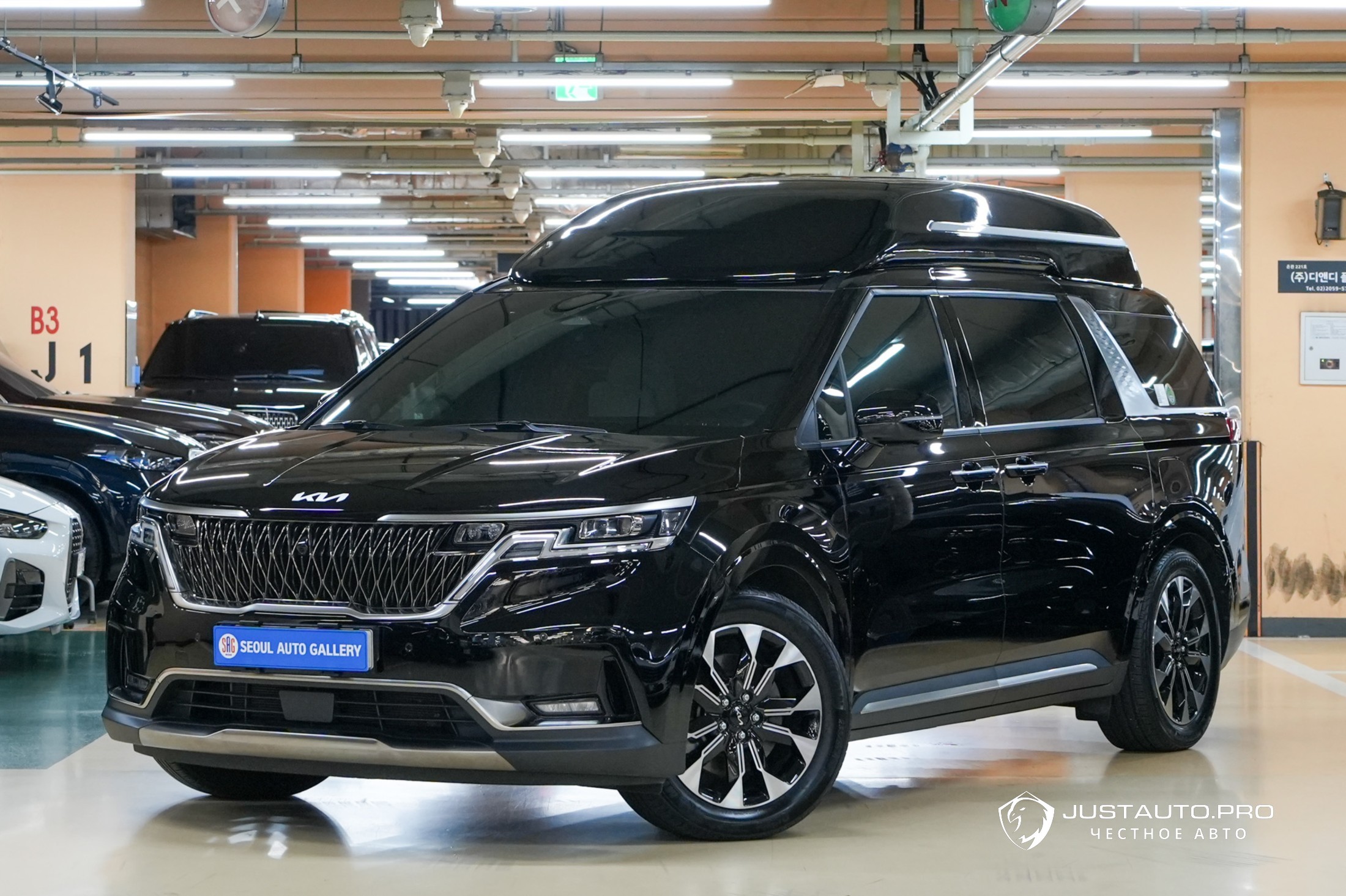 Автомобиль Kia Canival