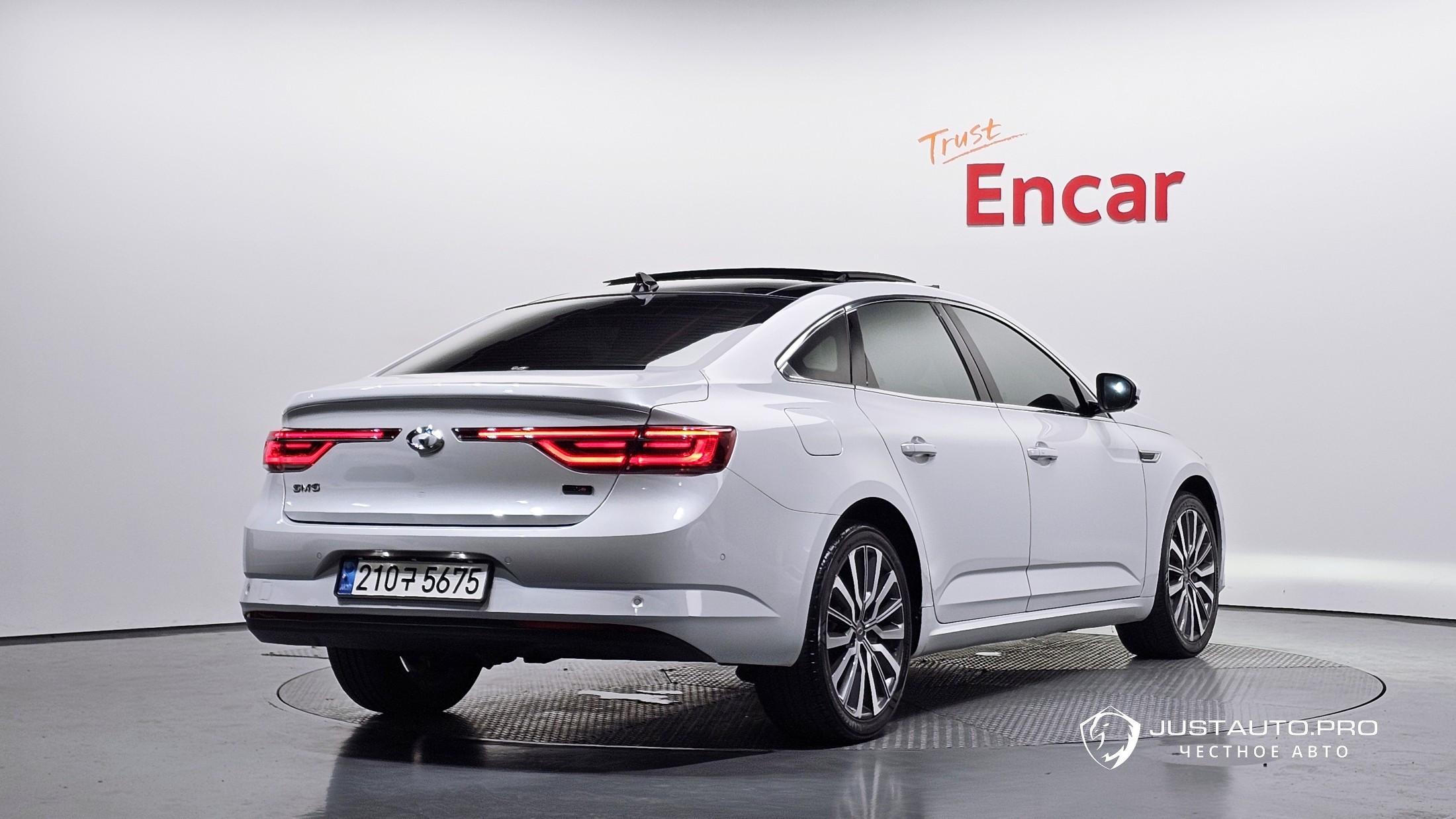 Автомобиль Renault-KoreaSamsung SM6