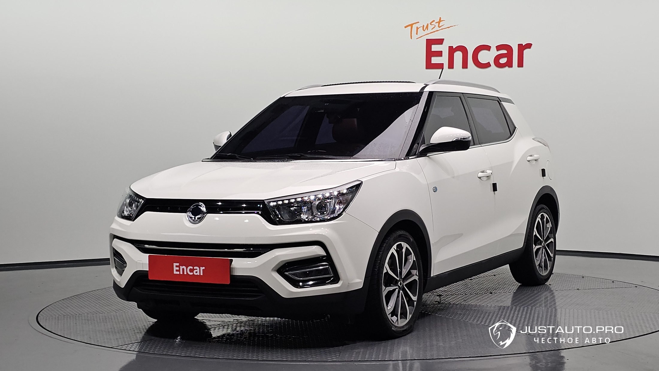 Автомобиль KG_Mobility_Ssangyong TIBOLI