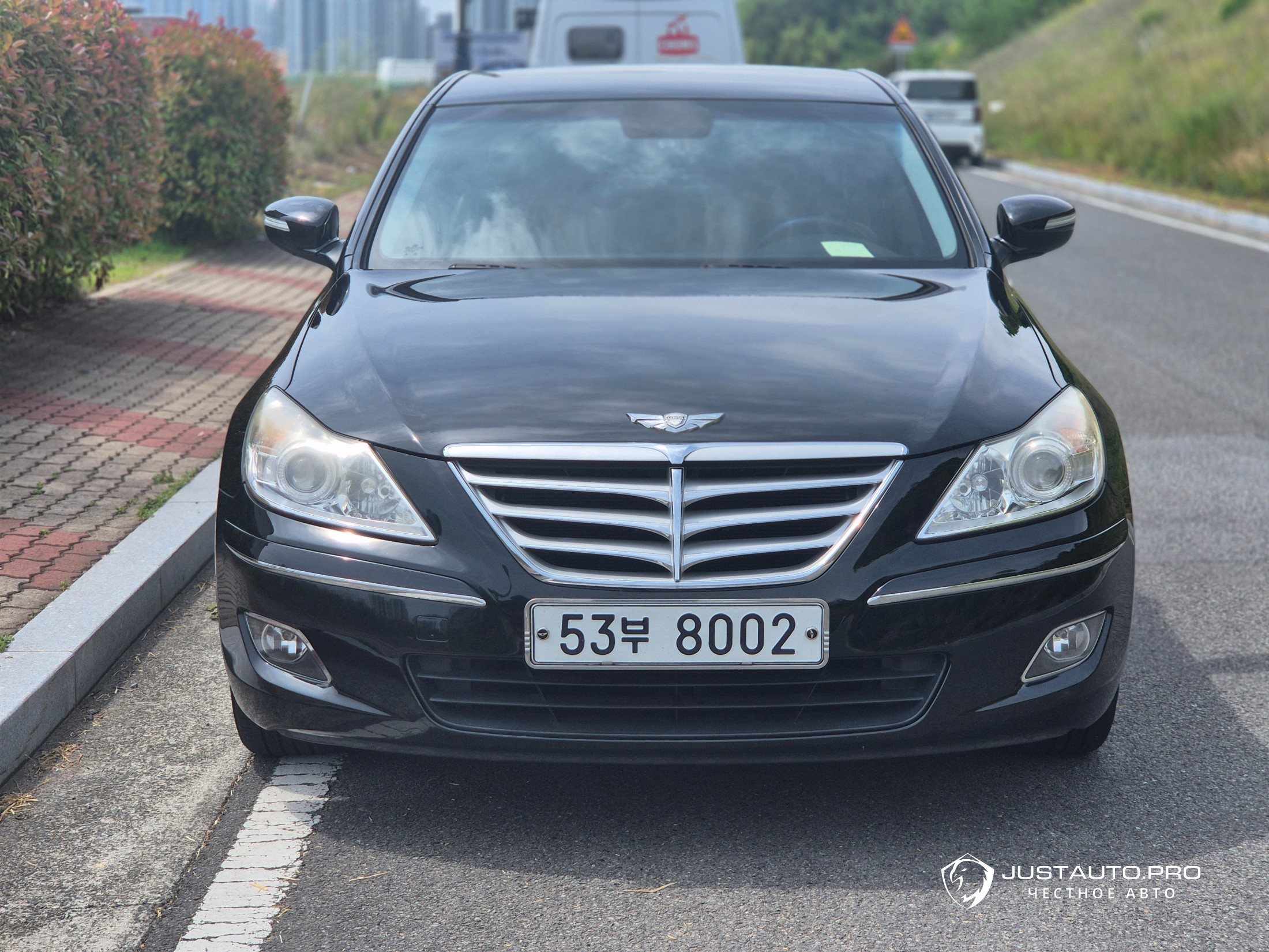 Автомобиль Hyundai Genesis