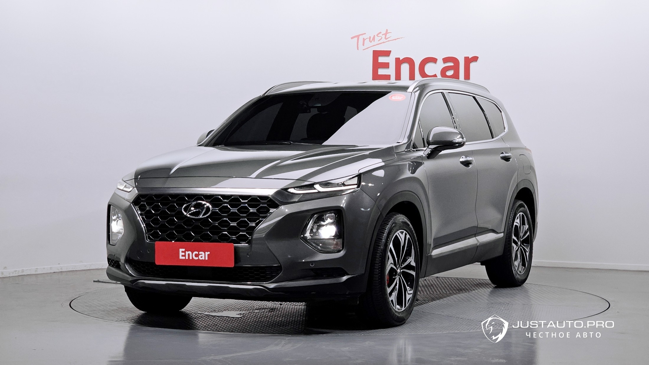 Автомобиль Hyundai Santafe