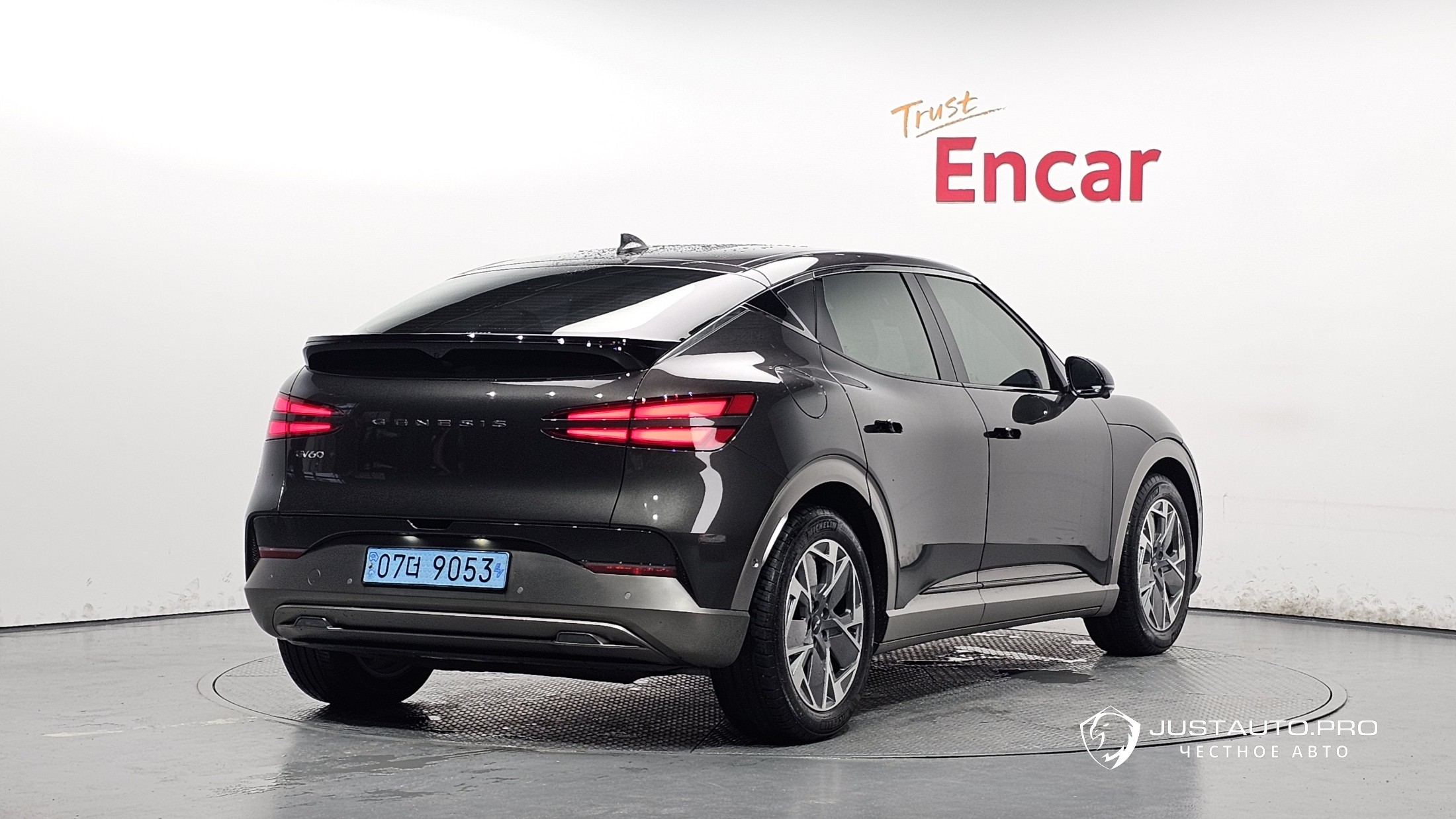 Автомобиль Genesis GV60