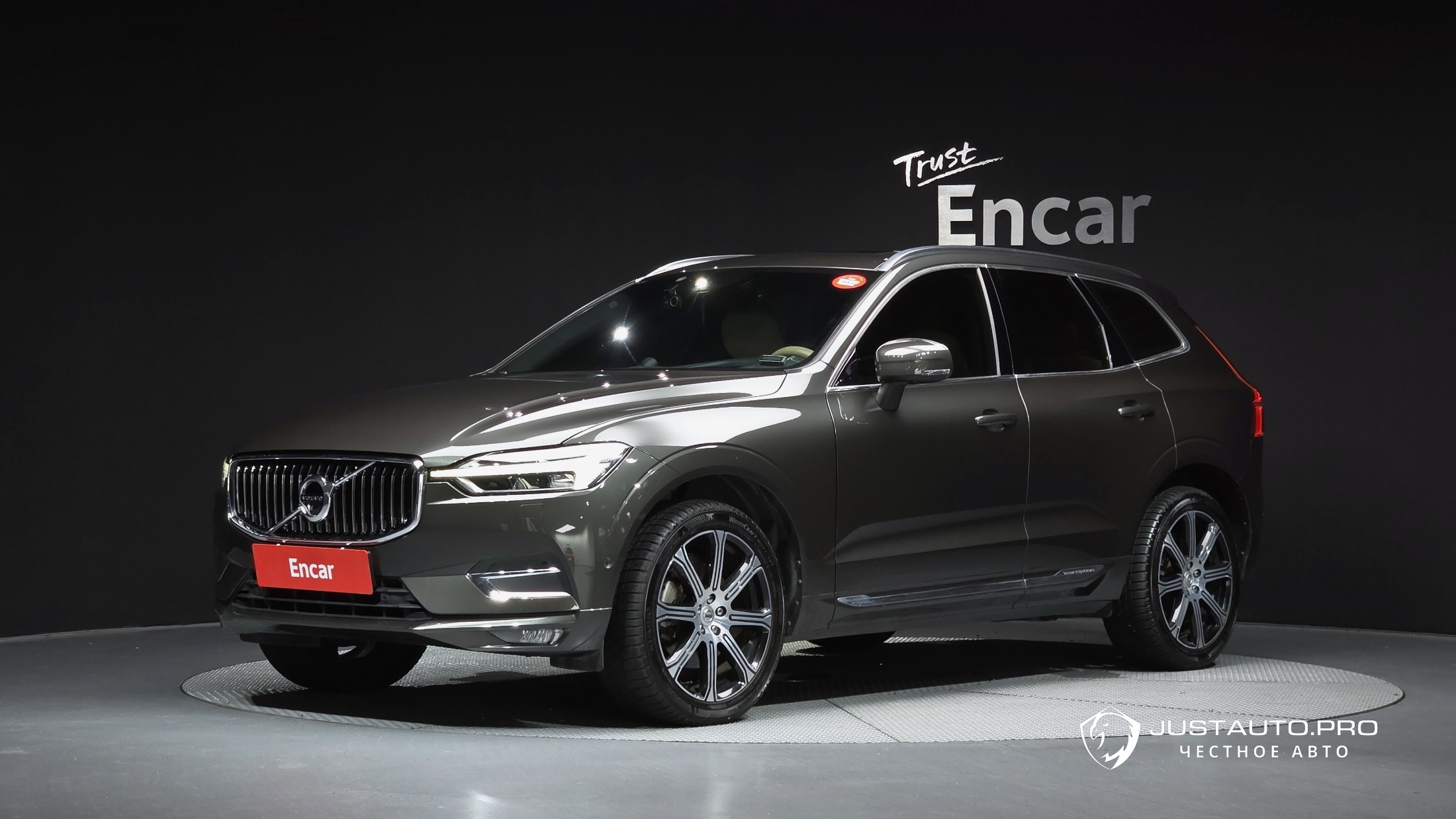 Автомобиль Volvo XC60