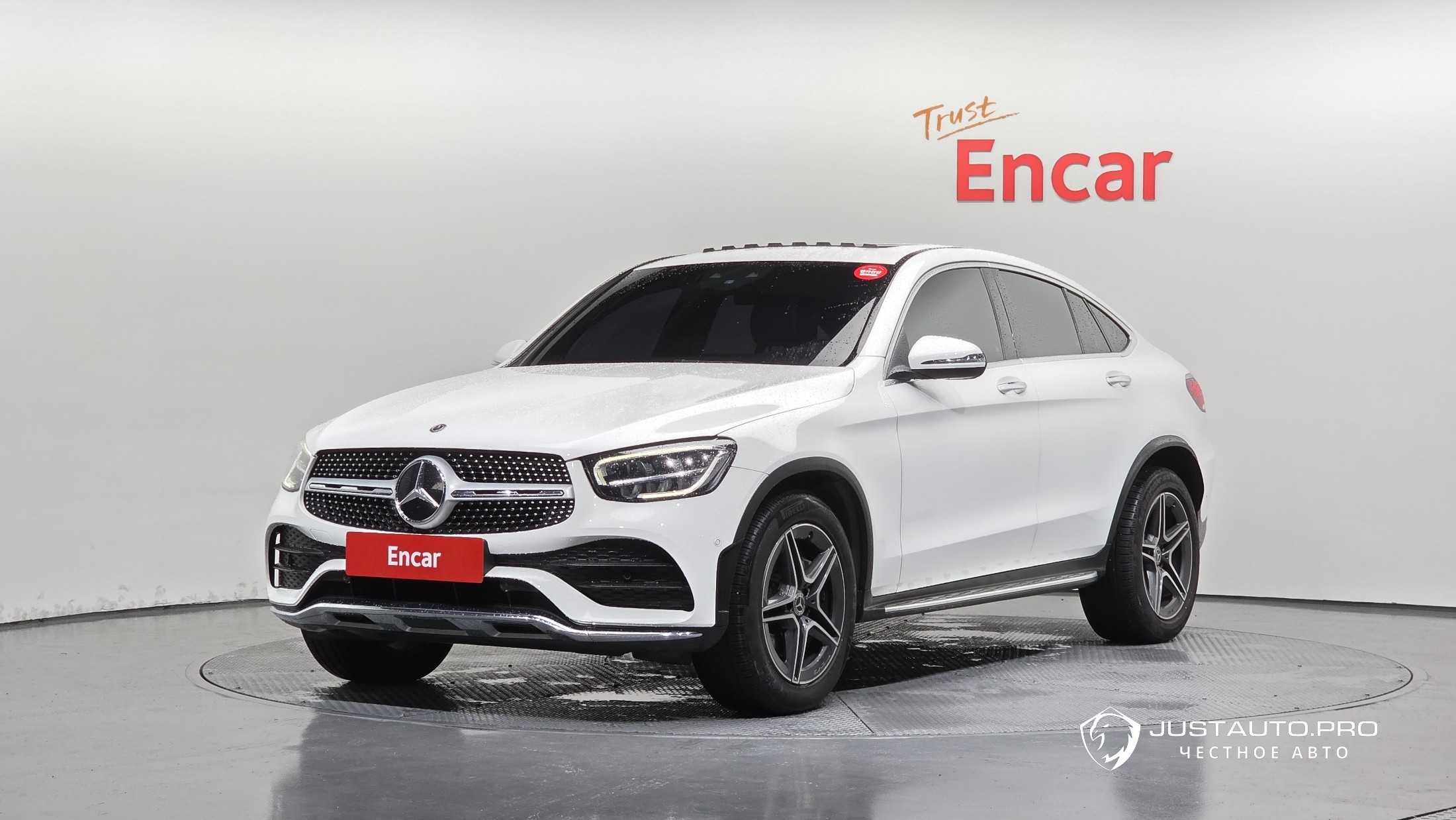 Автомобиль Mercedes-Benz GLC-Class