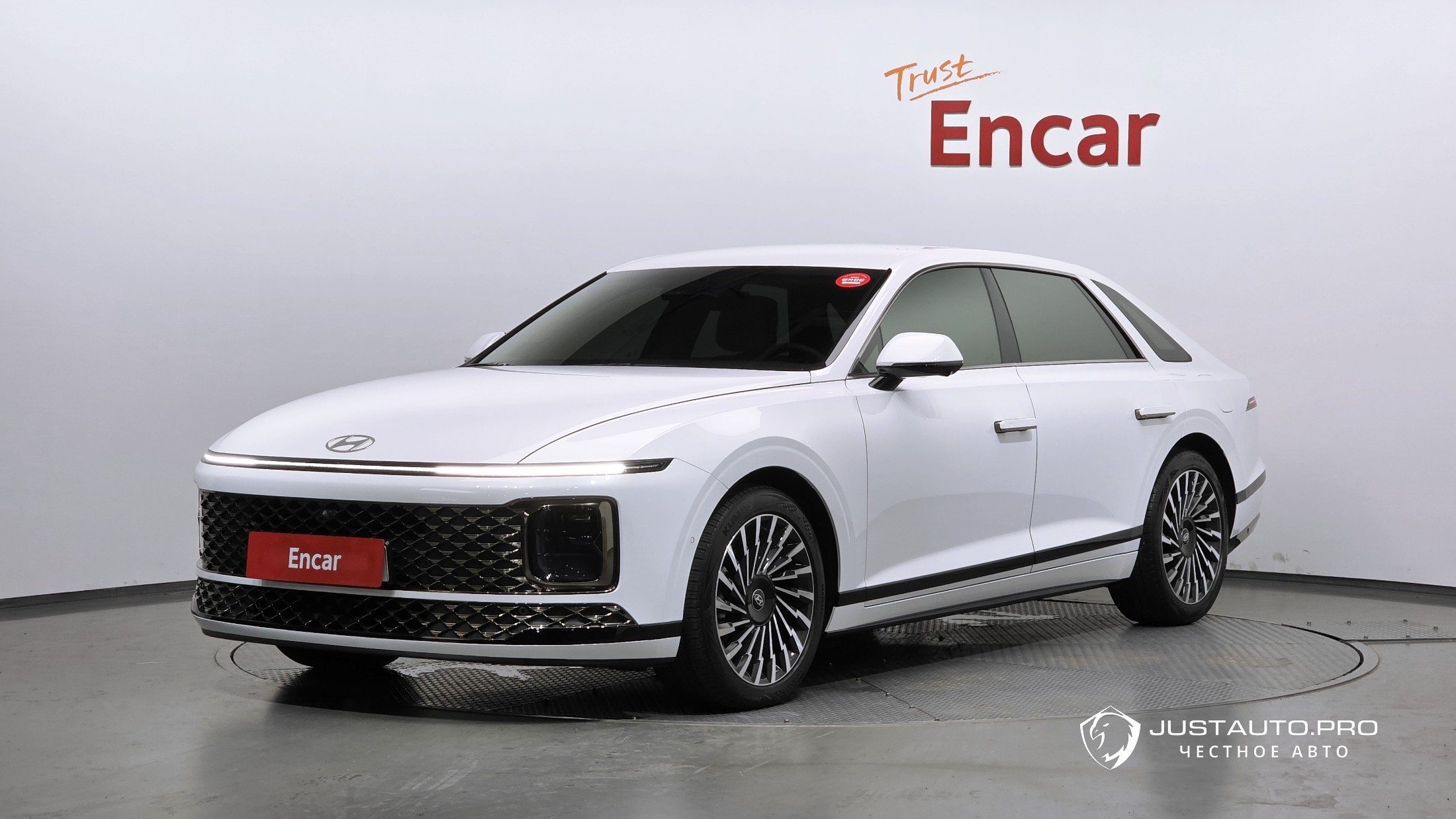 Автомобиль Hyundai Grandeur