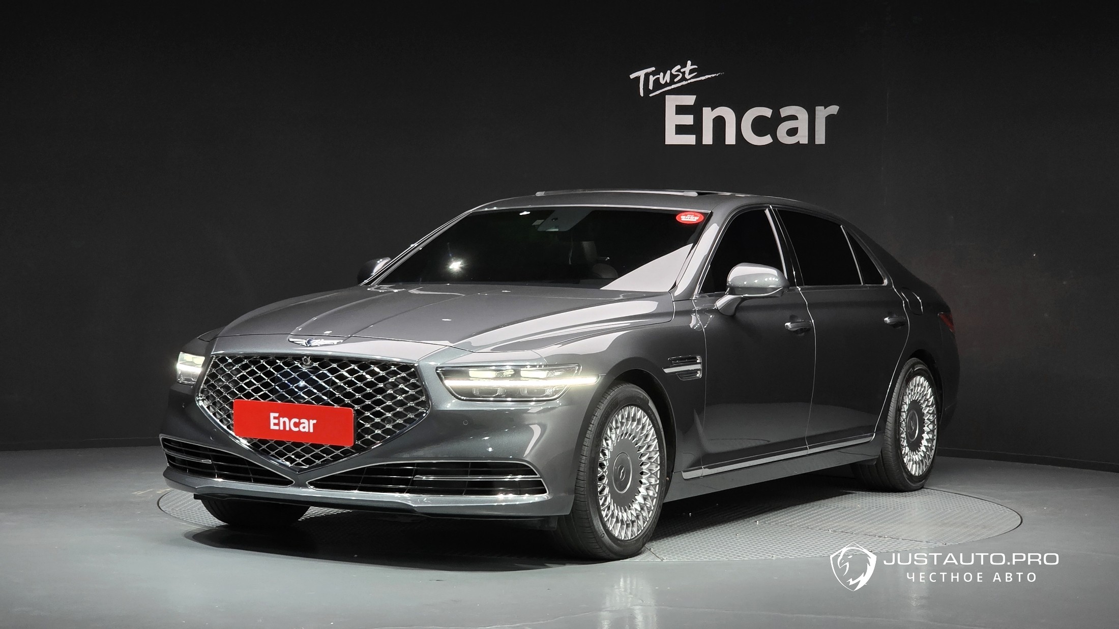 Автомобиль Genesis G90