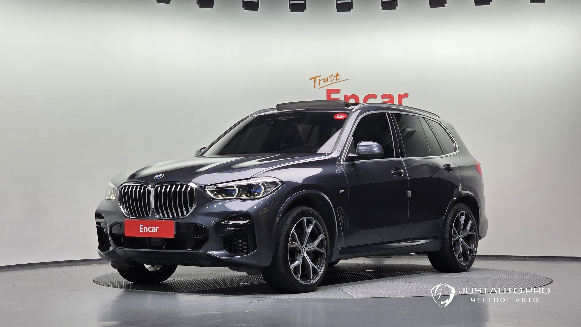 Автомобиль BMW X5