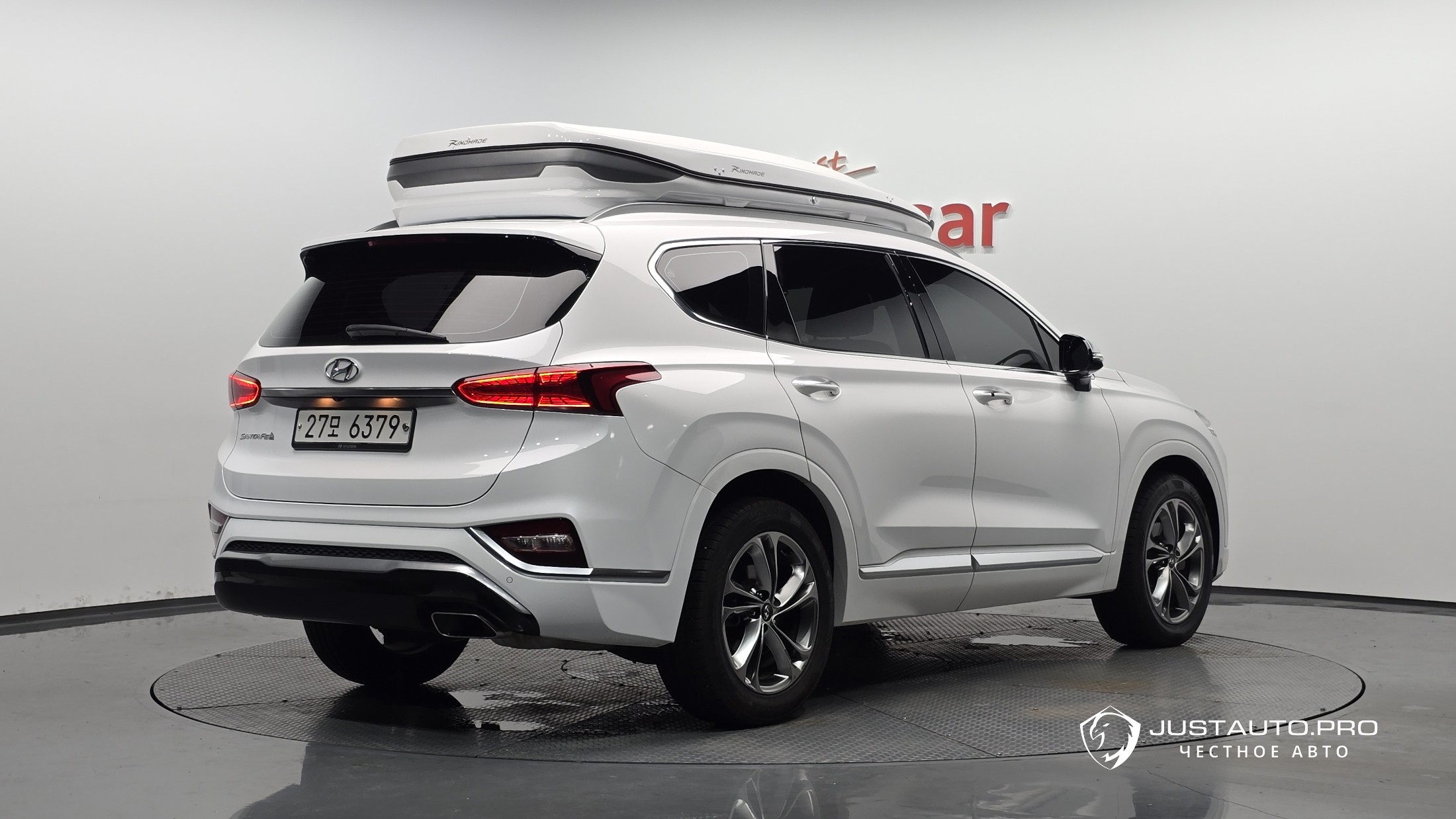 Автомобиль Hyundai Santafe