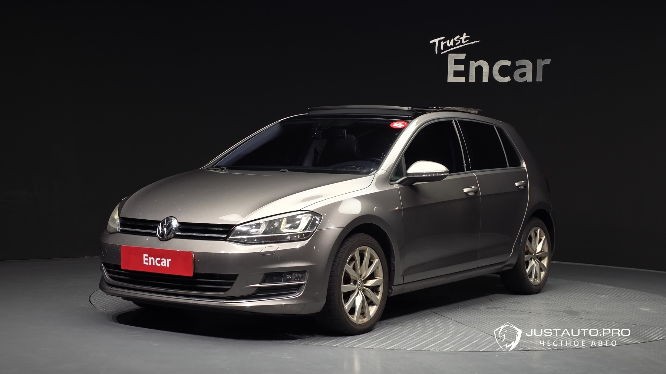 Автомобиль Volkswagen Golf