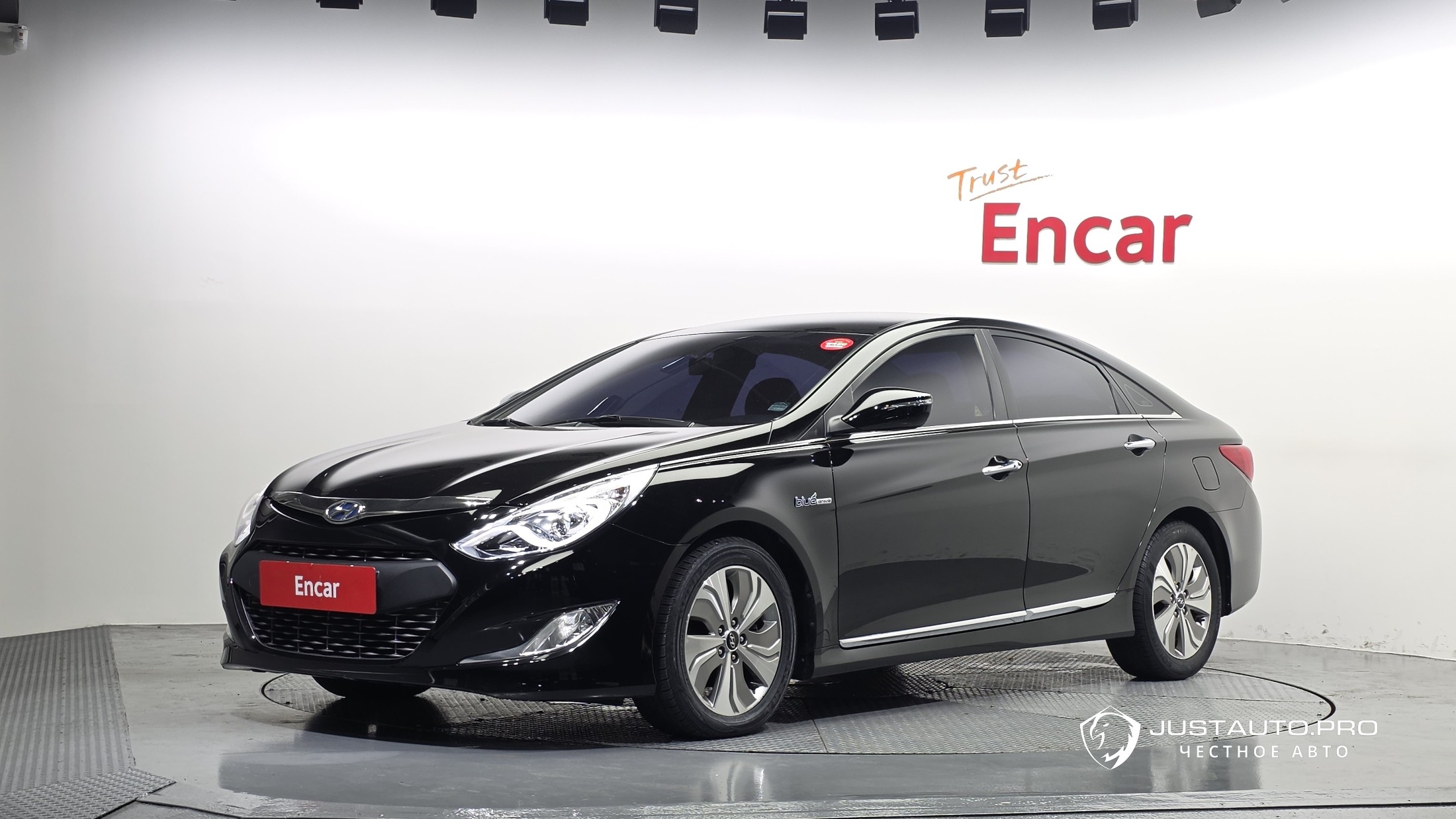 Автомобиль Hyundai Sonata