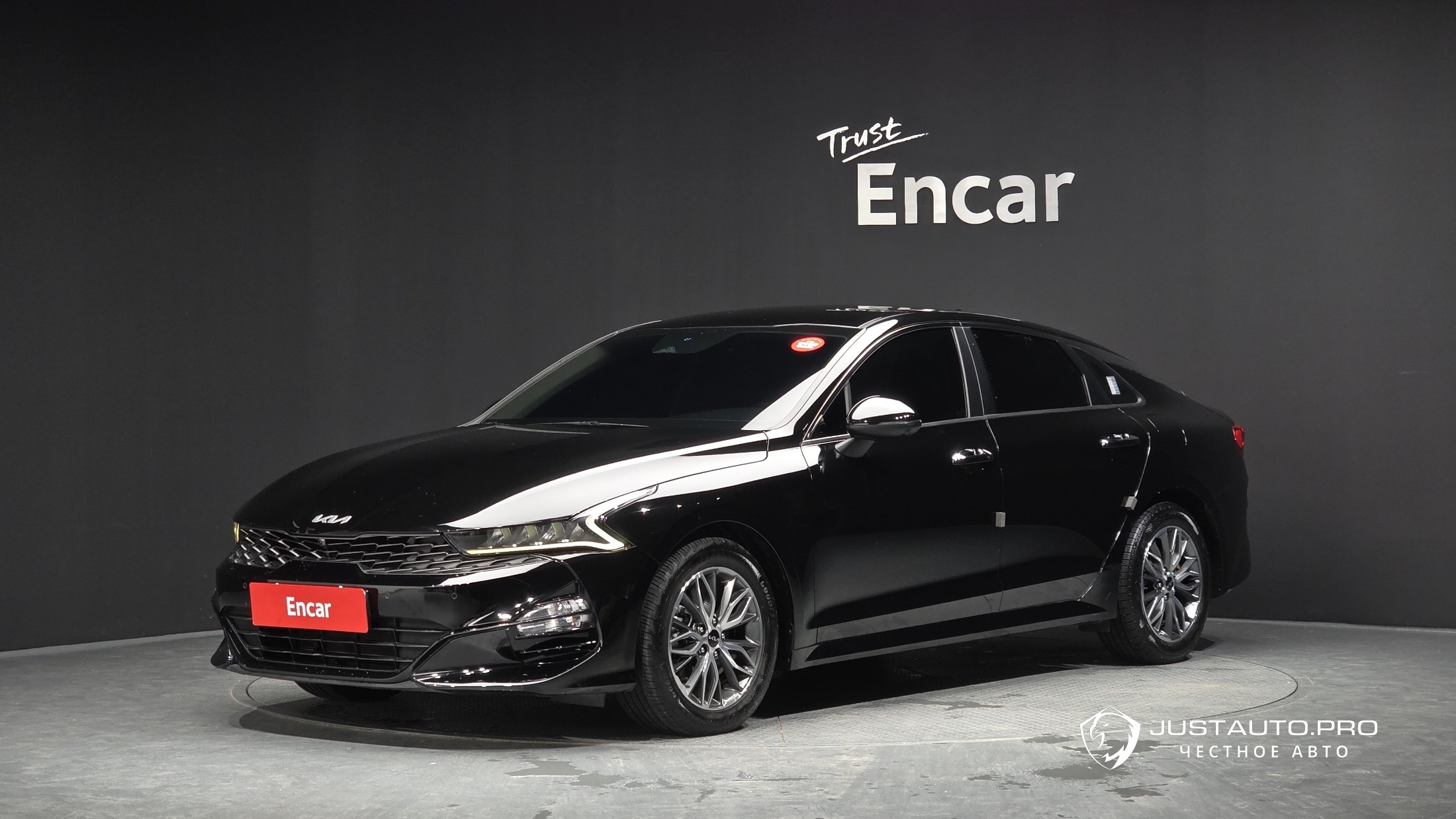 Автомобиль Kia K5