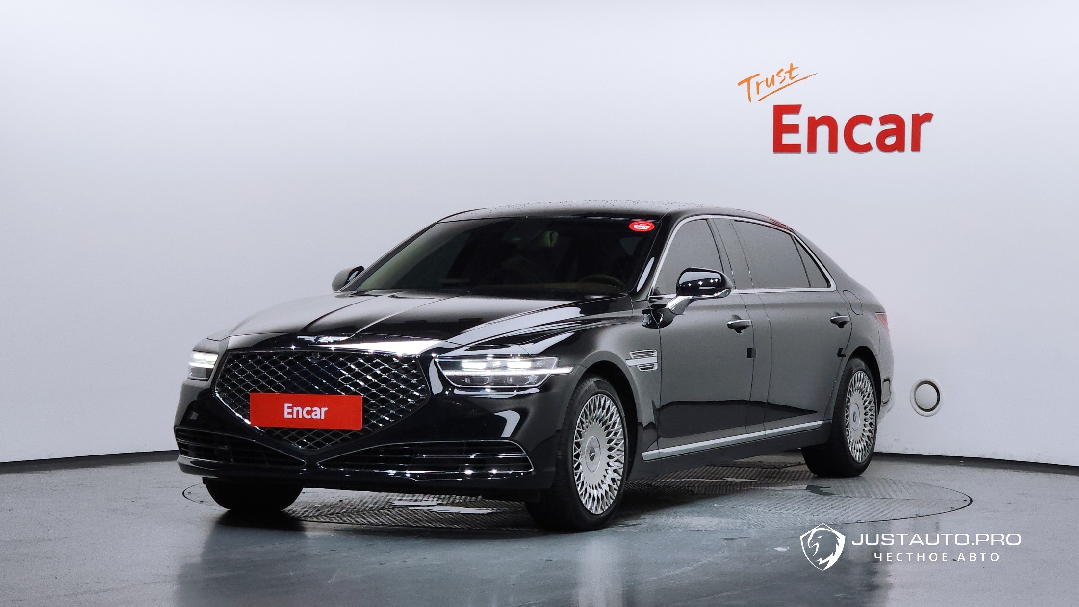 Автомобиль Genesis G90