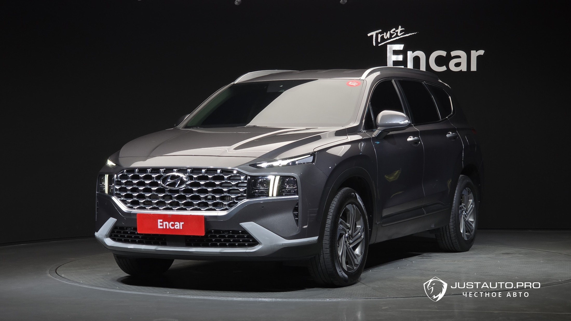 Автомобиль Hyundai Santafe